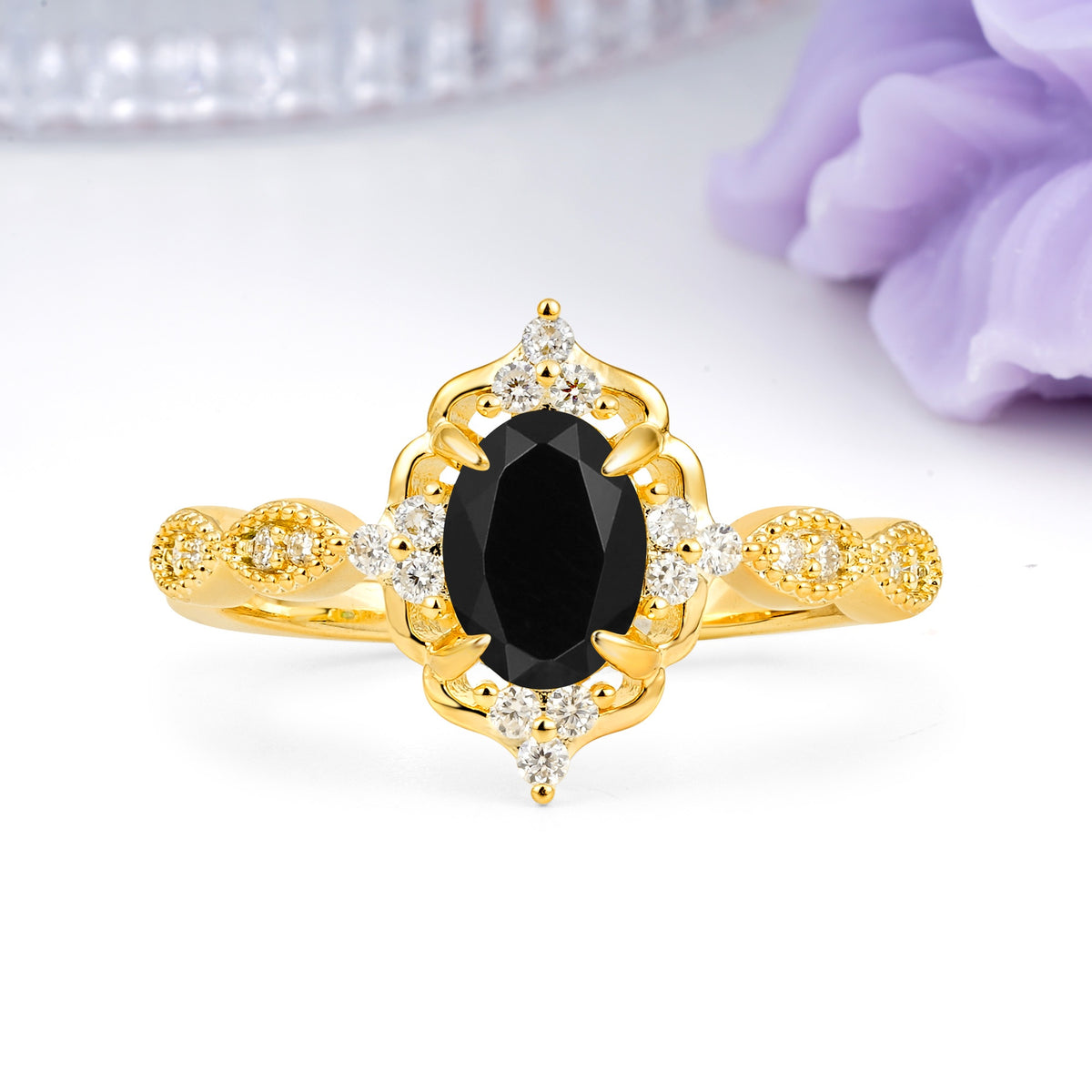 Luxurious Vintage 4-Prong Oval Cut Black Onyx Engagement Ring - Additional view