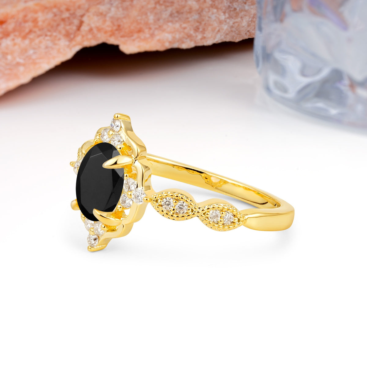 Luxurious Vintage 4-Prong Oval Cut Black Onyx Engagement Ring - Additional view