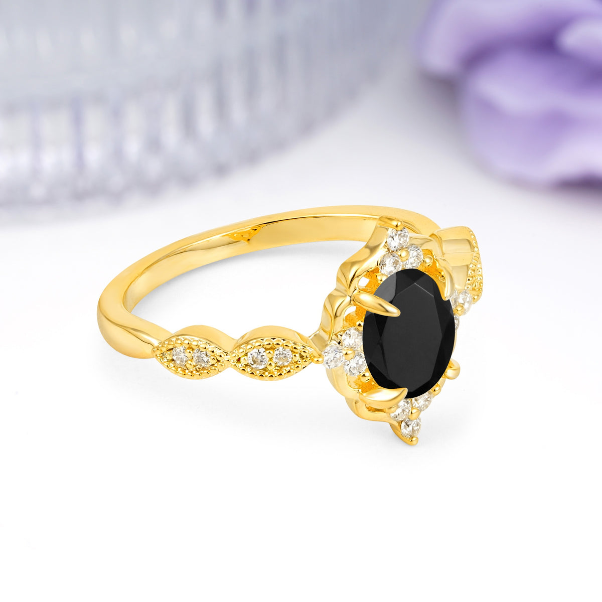 Luxurious Vintage 4-Prong Oval Cut Black Onyx Engagement Ring - Additional view