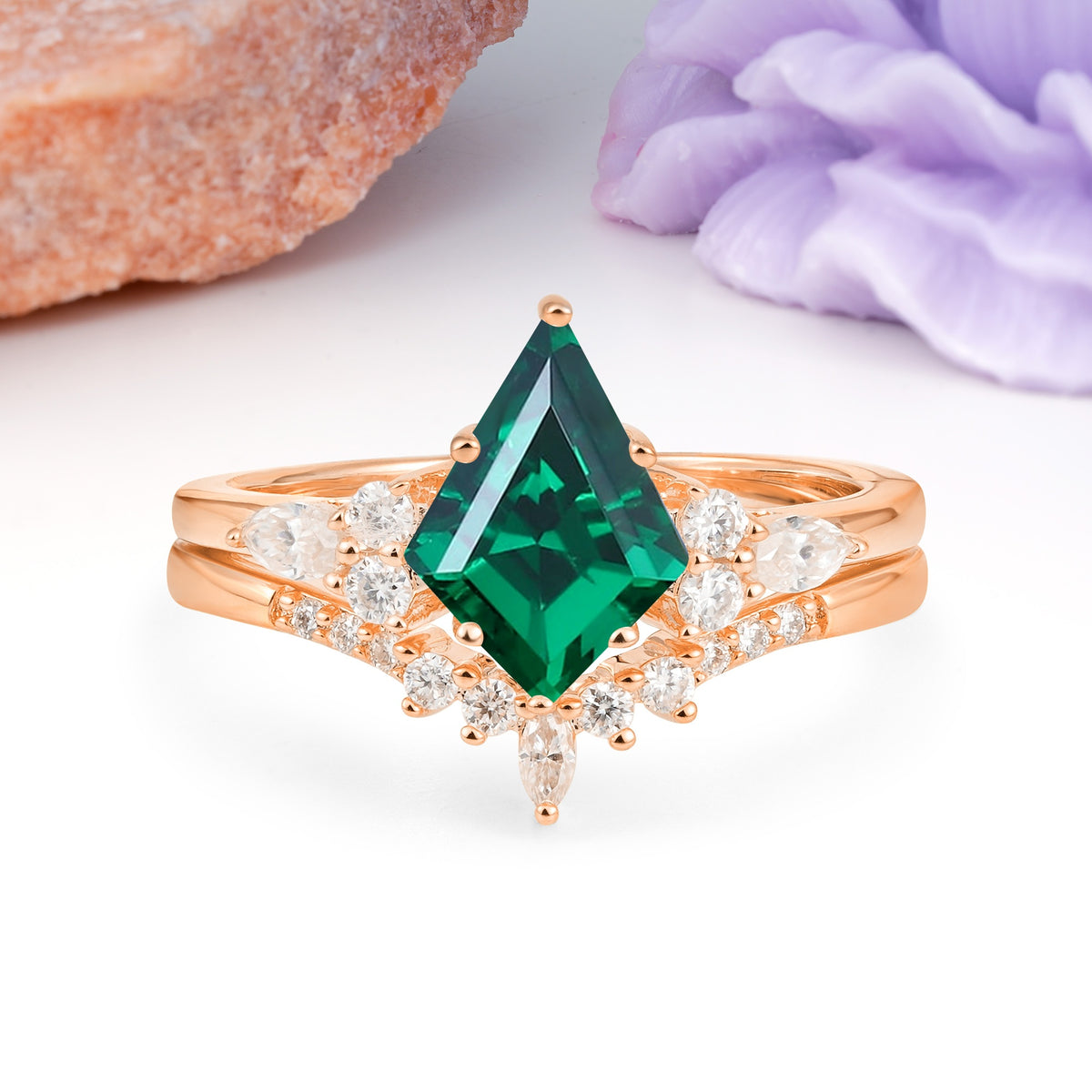 Classic, Luxurious 5-Prong Kite Cut Emerald Bridal Ring Set - Additional view