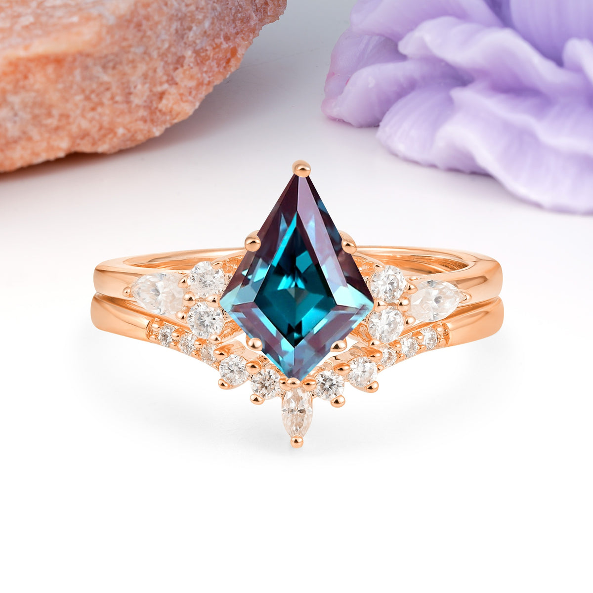 Classic, Luxurious 5-Prong Kite Cut Alexandrite Bridal Ring Set - Additional view