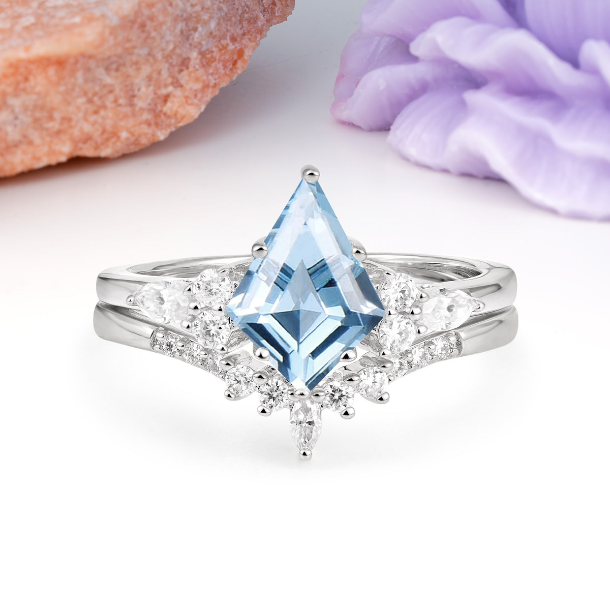 Classic, Luxurious 5-Prong Kite Cut Aquamarine Bridal Ring Set - Additional view