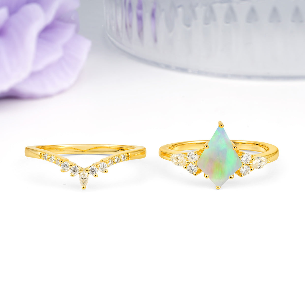 Classic, Luxurious 5-Prong Kite Cut Fire Opal Bridal Ring Set - Additional view
