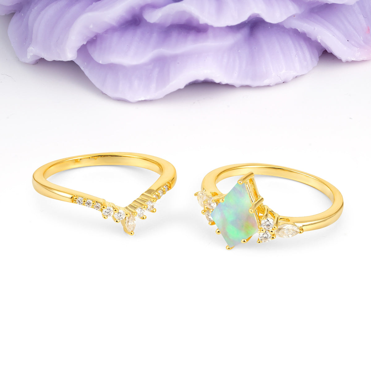 Classic, Luxurious 5-Prong Kite Cut Fire Opal Bridal Ring Set - Additional view