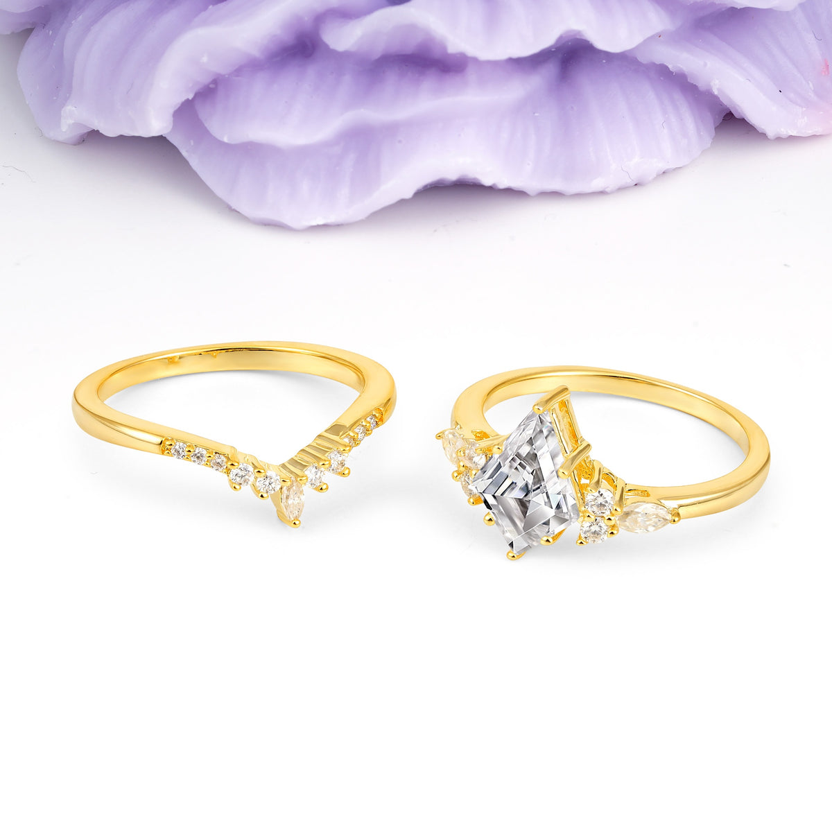Classic, Luxurious 5-Prong Kite Cut Lab Diamond Bridal Ring Set - Additional view