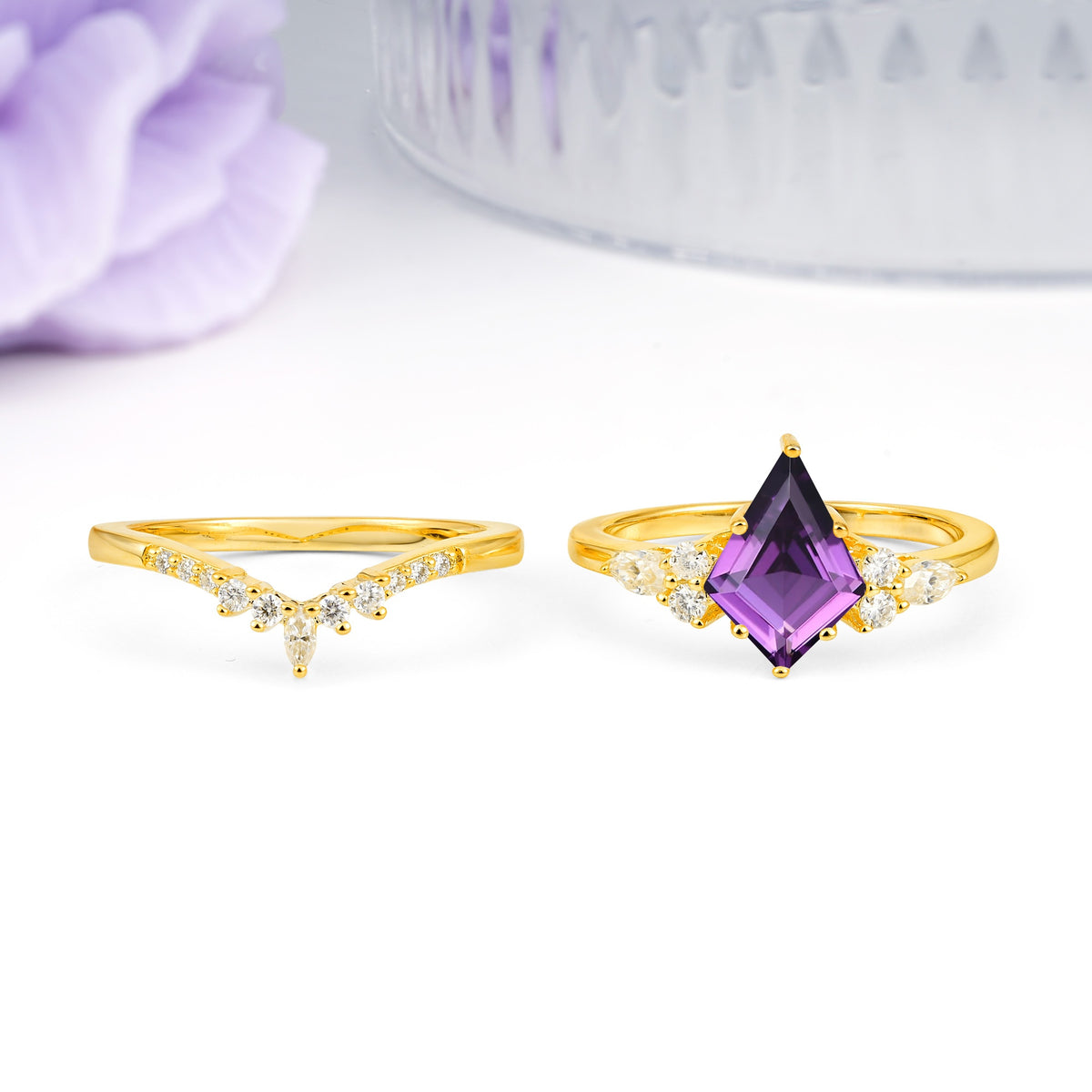 Classic, Luxurious 5-Prong Kite Cut Amethyst Bridal Ring Set - Additional view
