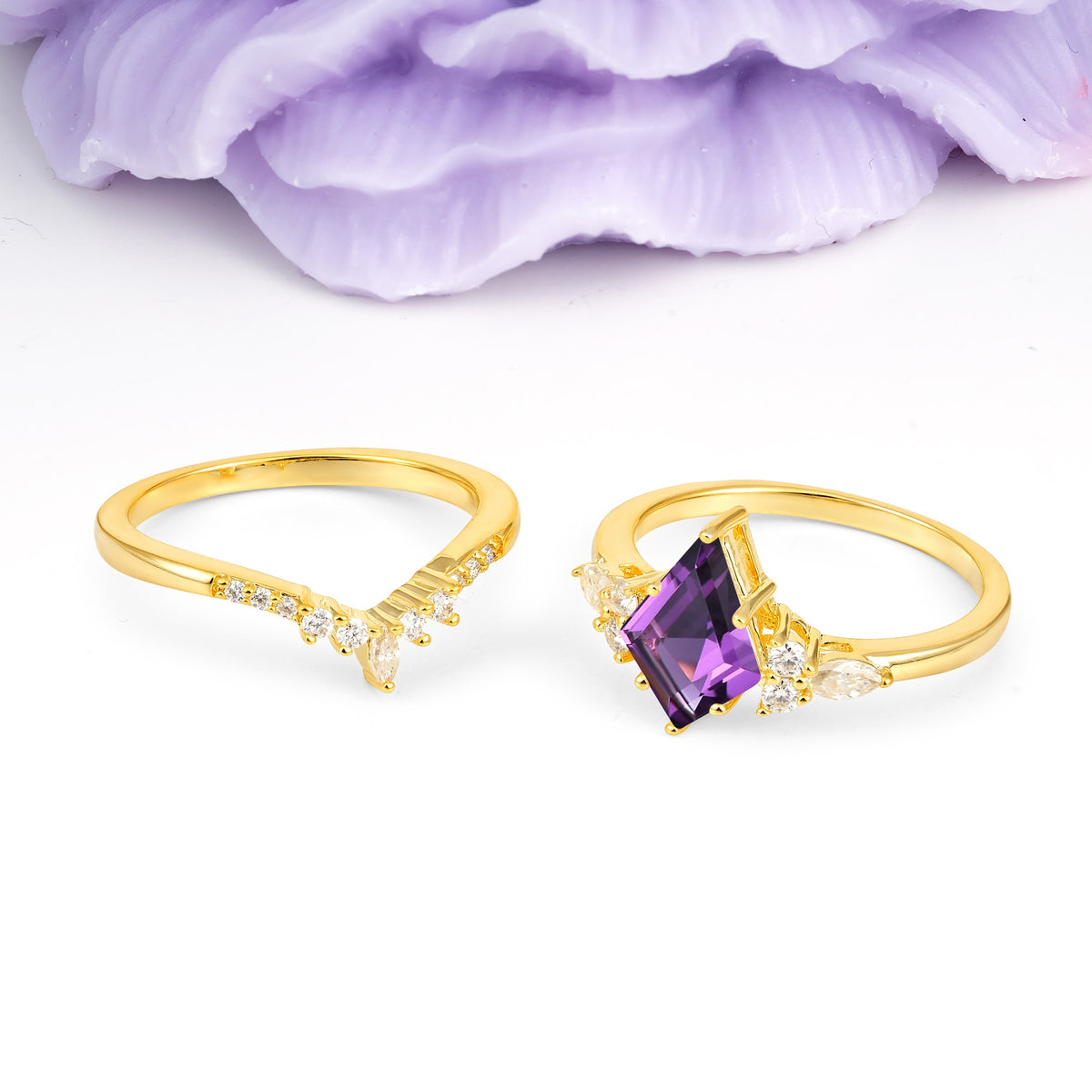 Classic, Luxurious 5-Prong Kite Cut Amethyst Bridal Ring Set - Additional view