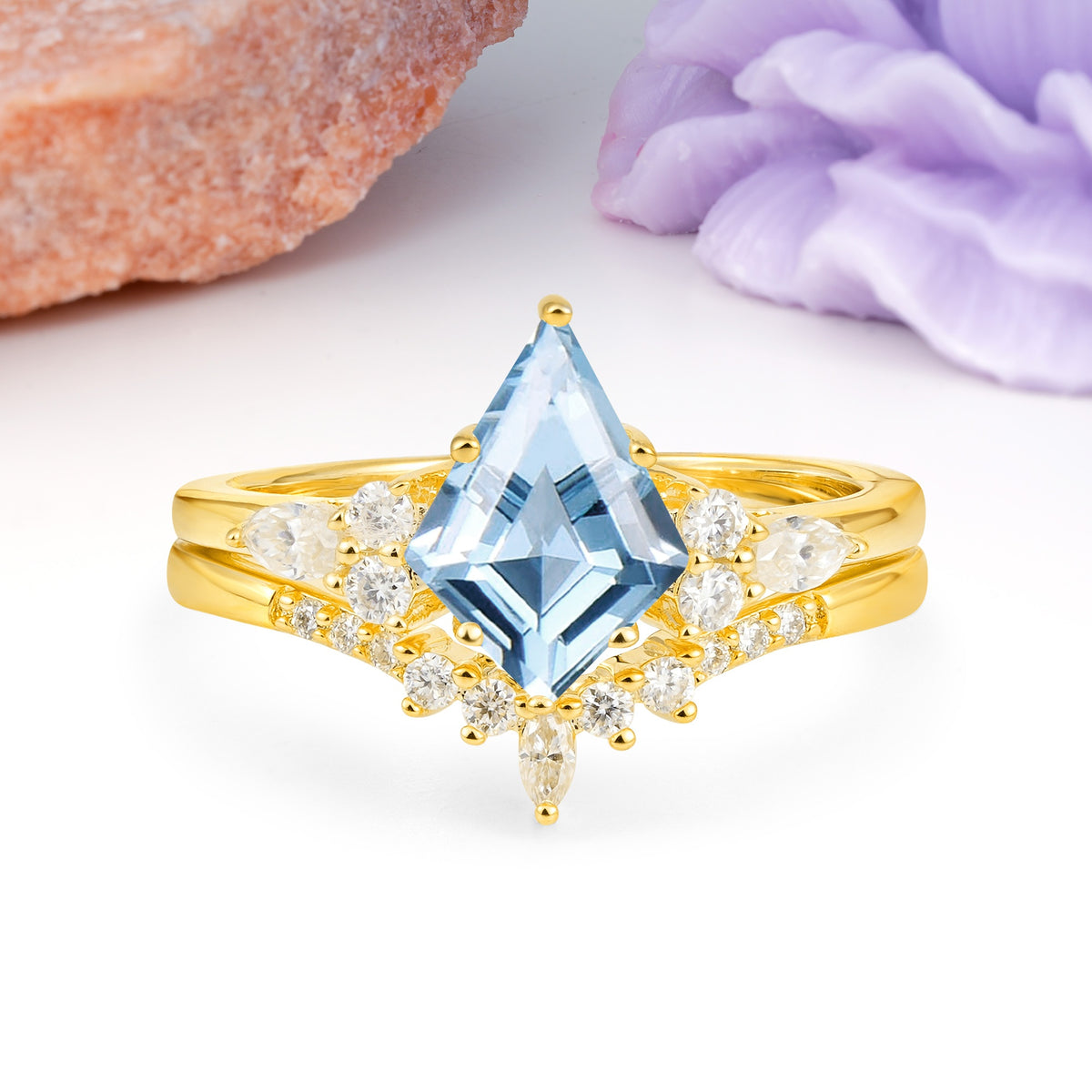 Classic, Luxurious 5-Prong Kite Cut Aquamarine Bridal Ring Set - Additional view