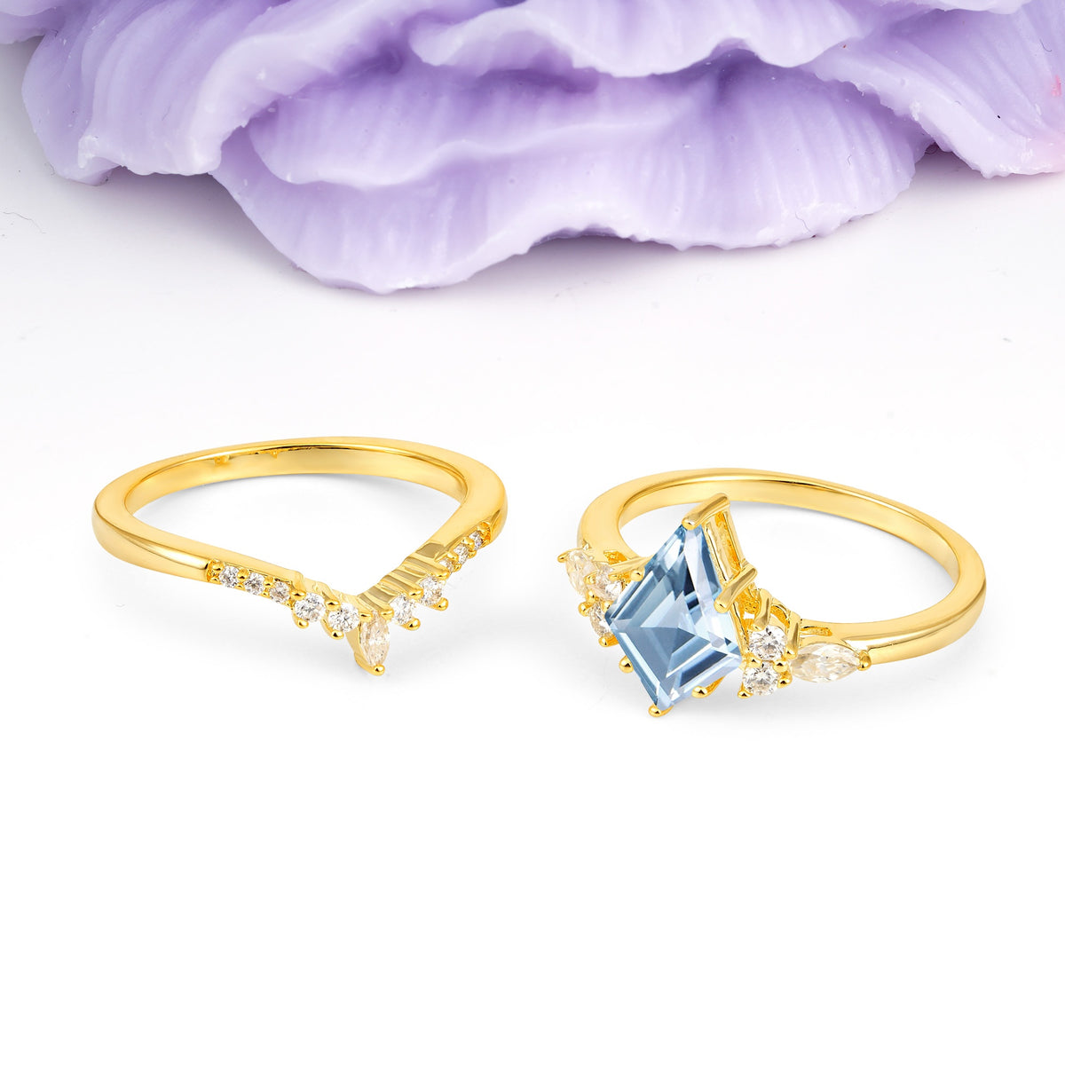 Classic, Luxurious 5-Prong Kite Cut Aquamarine Bridal Ring Set - Additional view