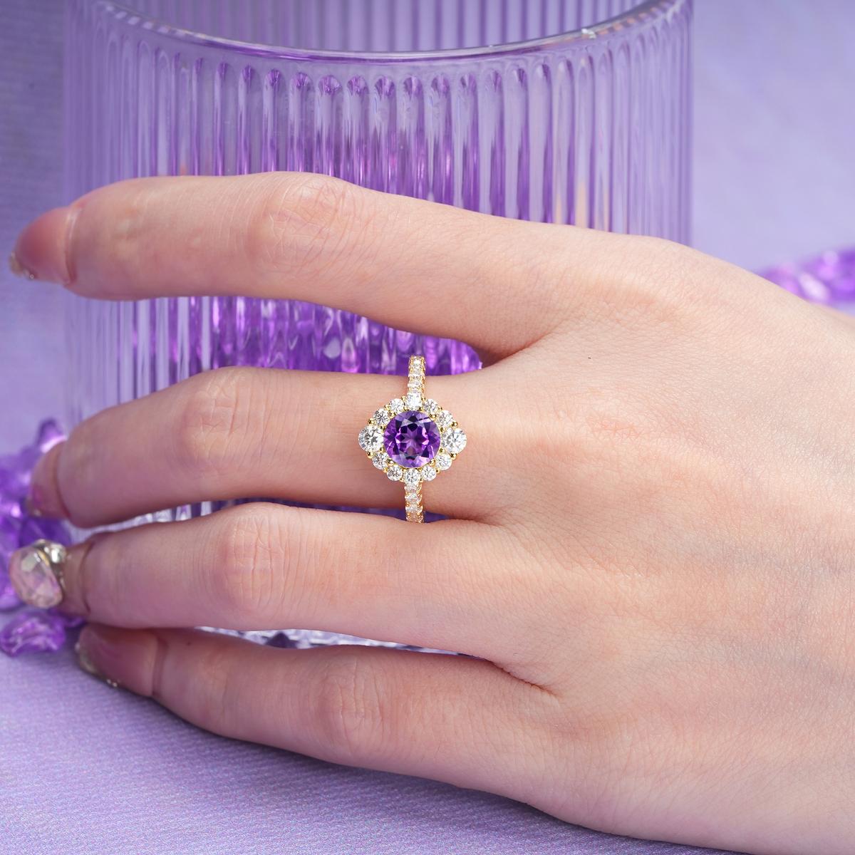 Unique Pavé Setting, Luxurious 4-Prong Round Cut Amethyst Engagement Ring