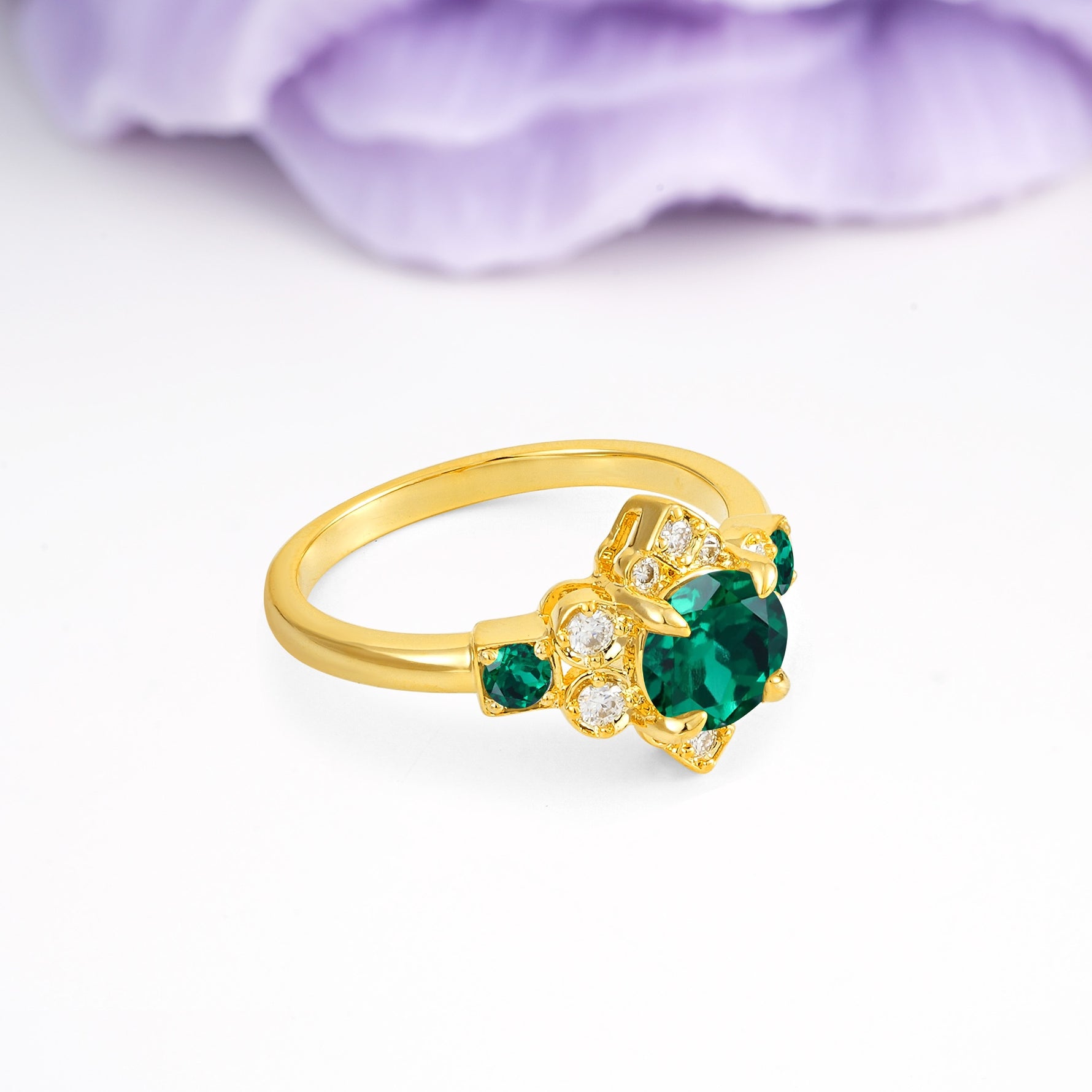 Unique Vintage-Luxury 4-Prong Round Cut Emerald Engagement Ring - Additional view