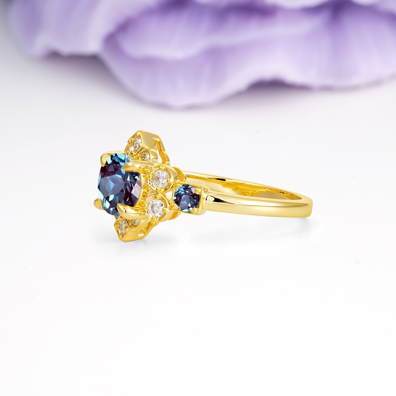 Unique Vintage-Luxury 4-Prong Round Cut Alexandrite Engagement Ring - Additional view