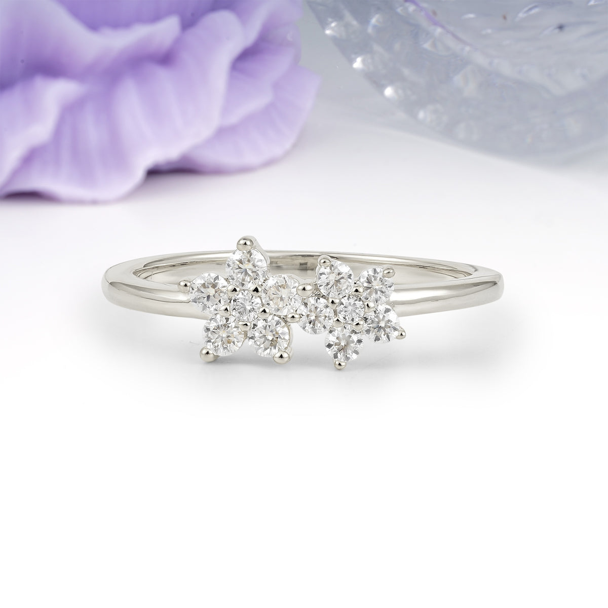 Luxurious and Unique Flower-Shaped 5-Prong Round Cut Moissanite Wedding Ring - Additional view