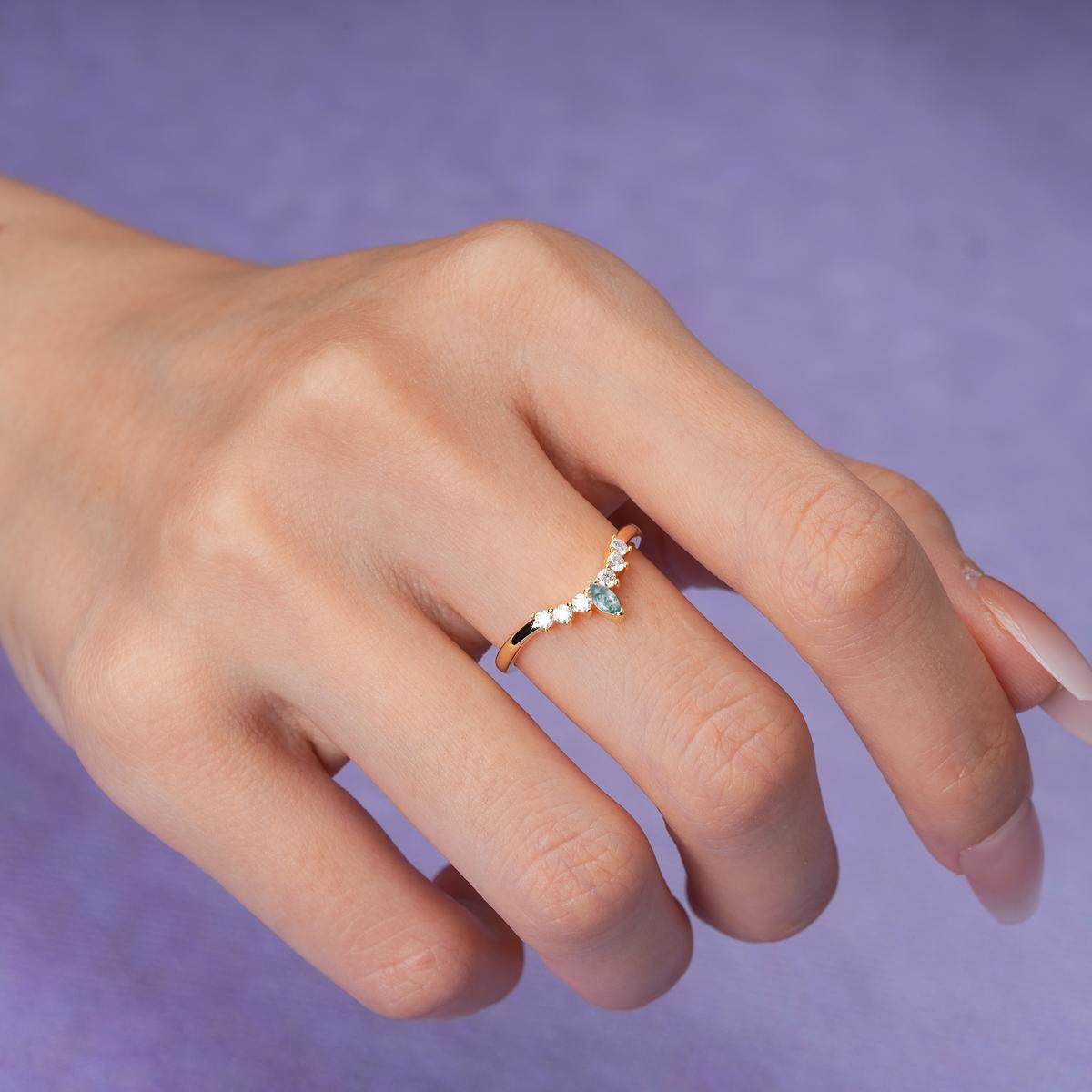 Classic, Minimalist 3-Prong Marquise Cut Moss Agate Wedding Ring