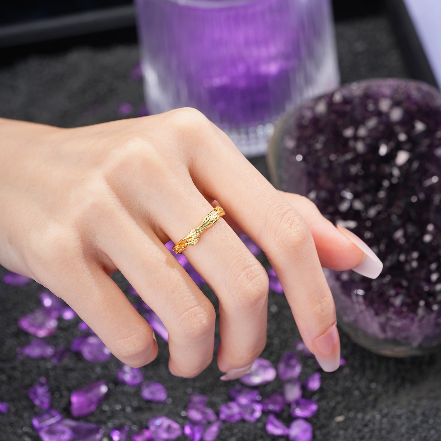 Bohemian Hollow Interwoven Leaf Tiny Center Round Cut Moissanite Wedding Ring