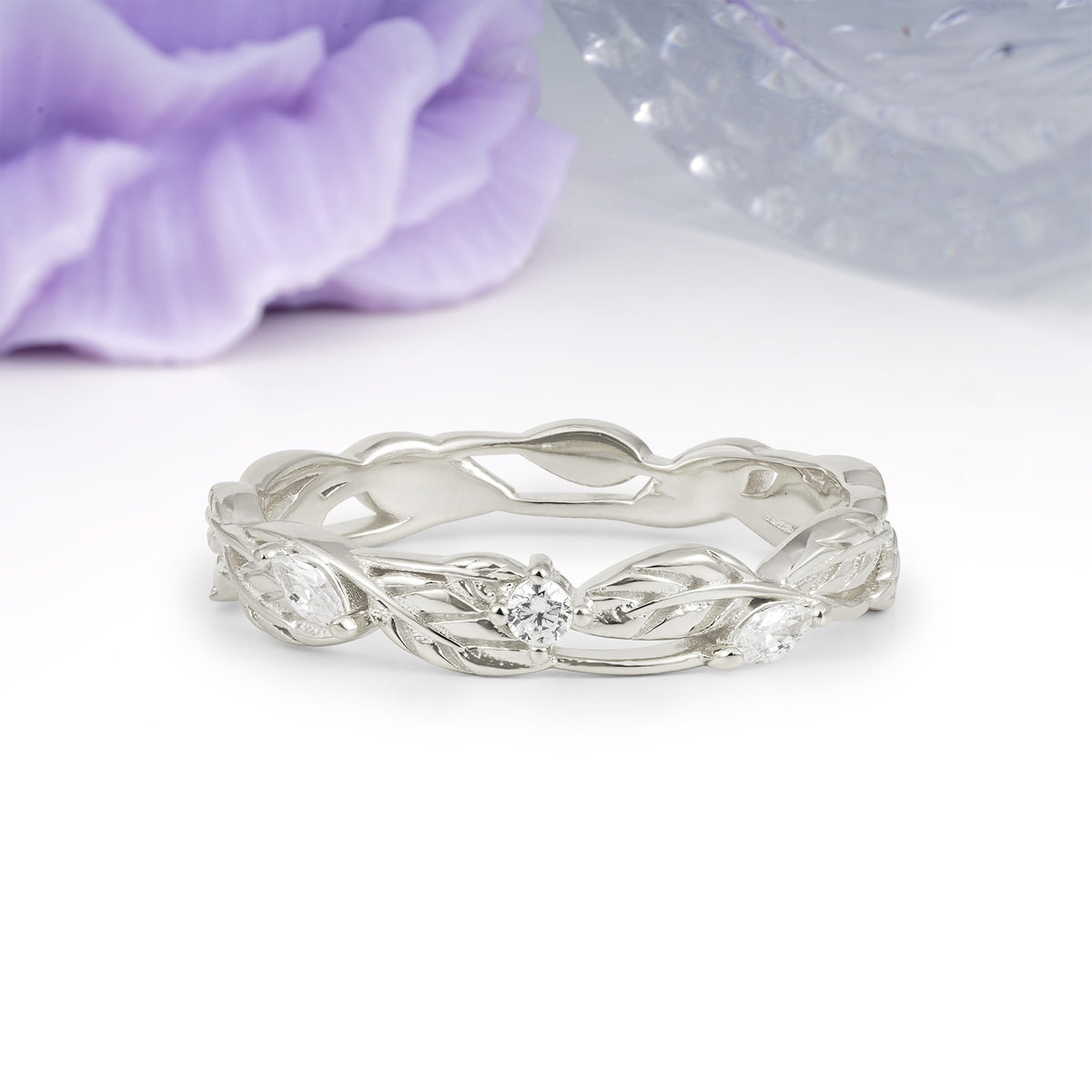 Nature-Inspired Classic Luxury: 4-Prong Round Cut Moissanite Wedding Ring - Additional view