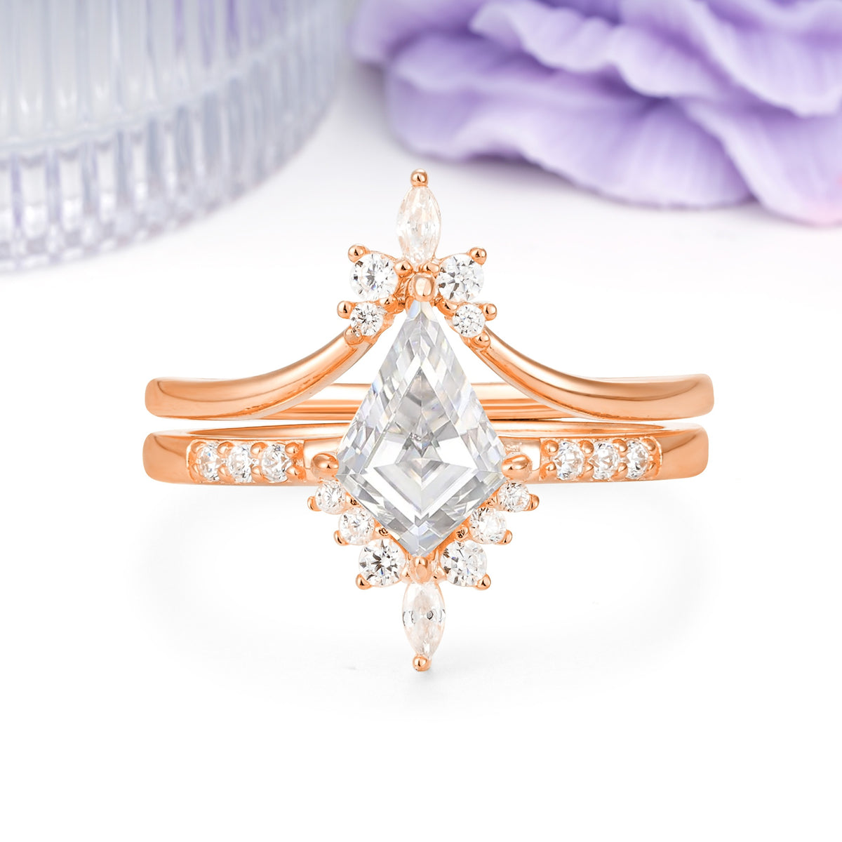 Luxurious Classic 4-Prong Kite Cut Moissanite Bridal Ring Set - Additional view