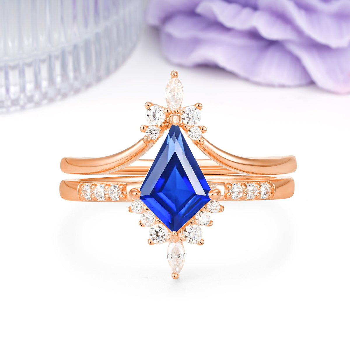 Luxurious Classic 4-Prong Kite Cut Sapphire Bridal Ring Set - Additional view