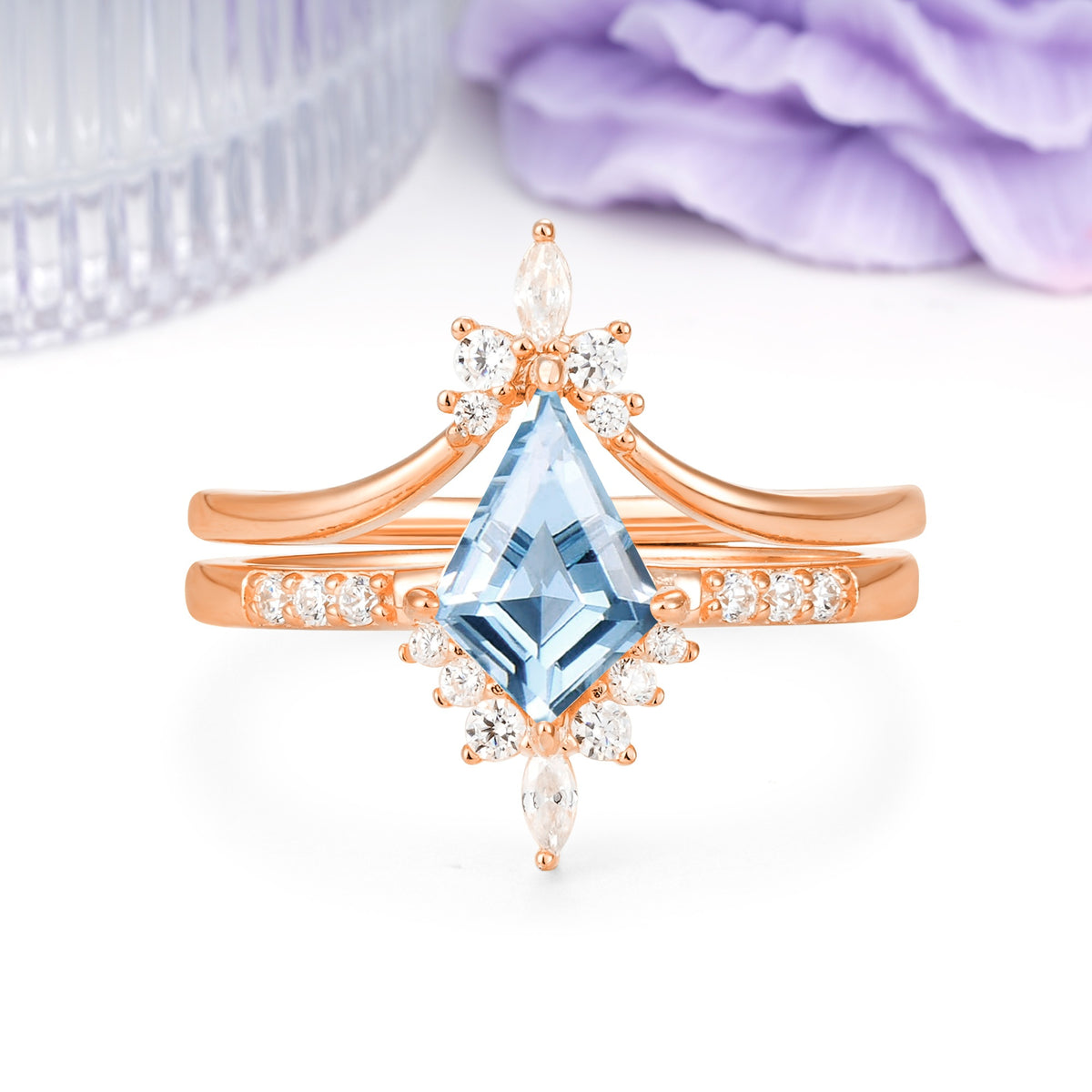 Luxurious Classic 4-Prong Kite Cut Aquamarine Bridal Ring Set - Additional view