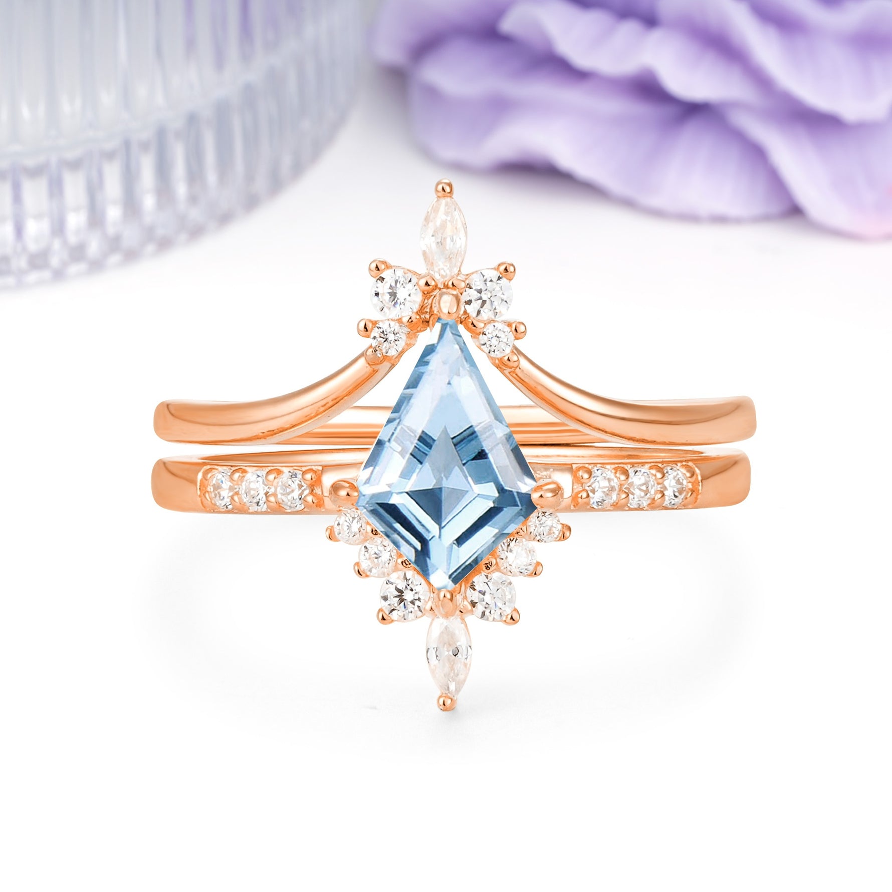 Luxurious Classic 4-Prong Kite Cut Aquamarine Bridal Ring Set - Additional view