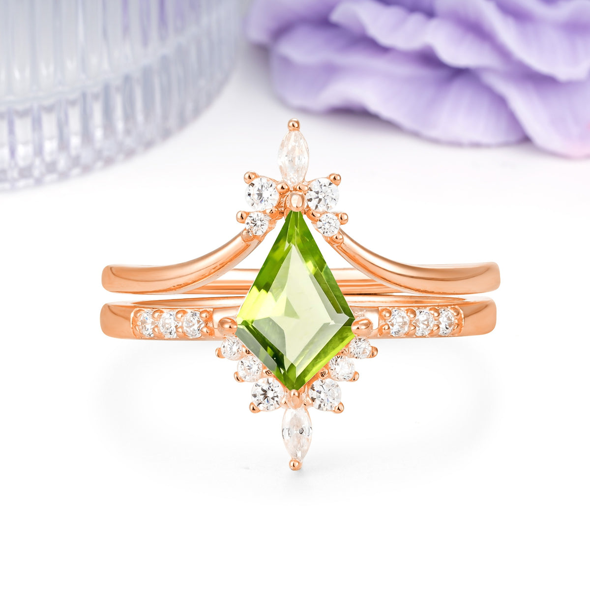 Luxurious Classic 4-Prong Kite Cut Peridot Bridal Ring Set - Additional view
