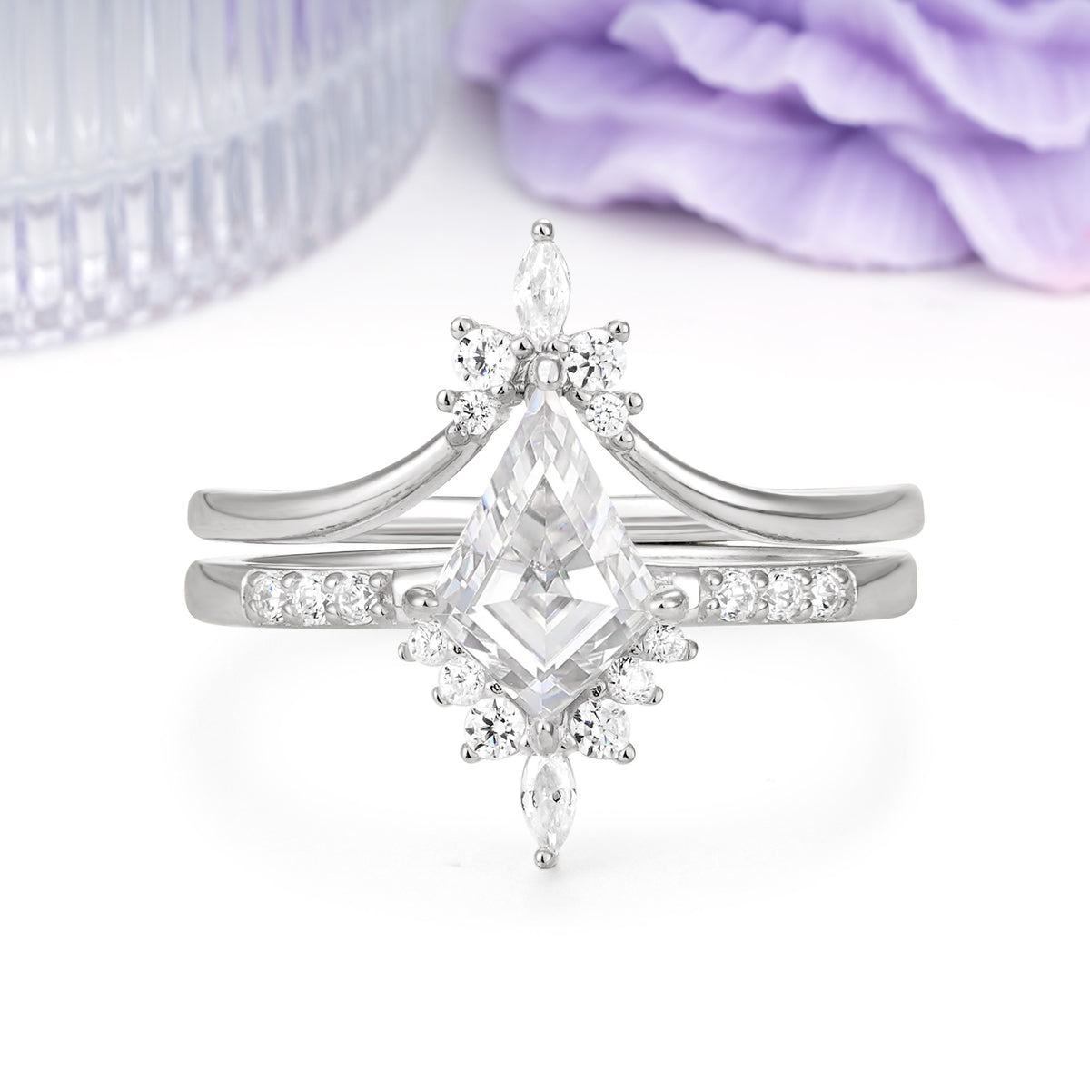 Luxurious Classic 4-Prong Kite Cut Moissanite Bridal Ring Set - Additional view