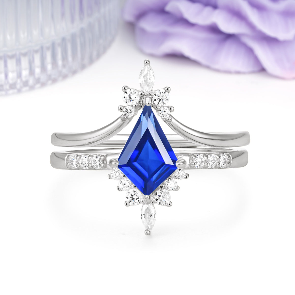 Luxurious Classic 4-Prong Kite Cut Sapphire Bridal Ring Set - Additional view
