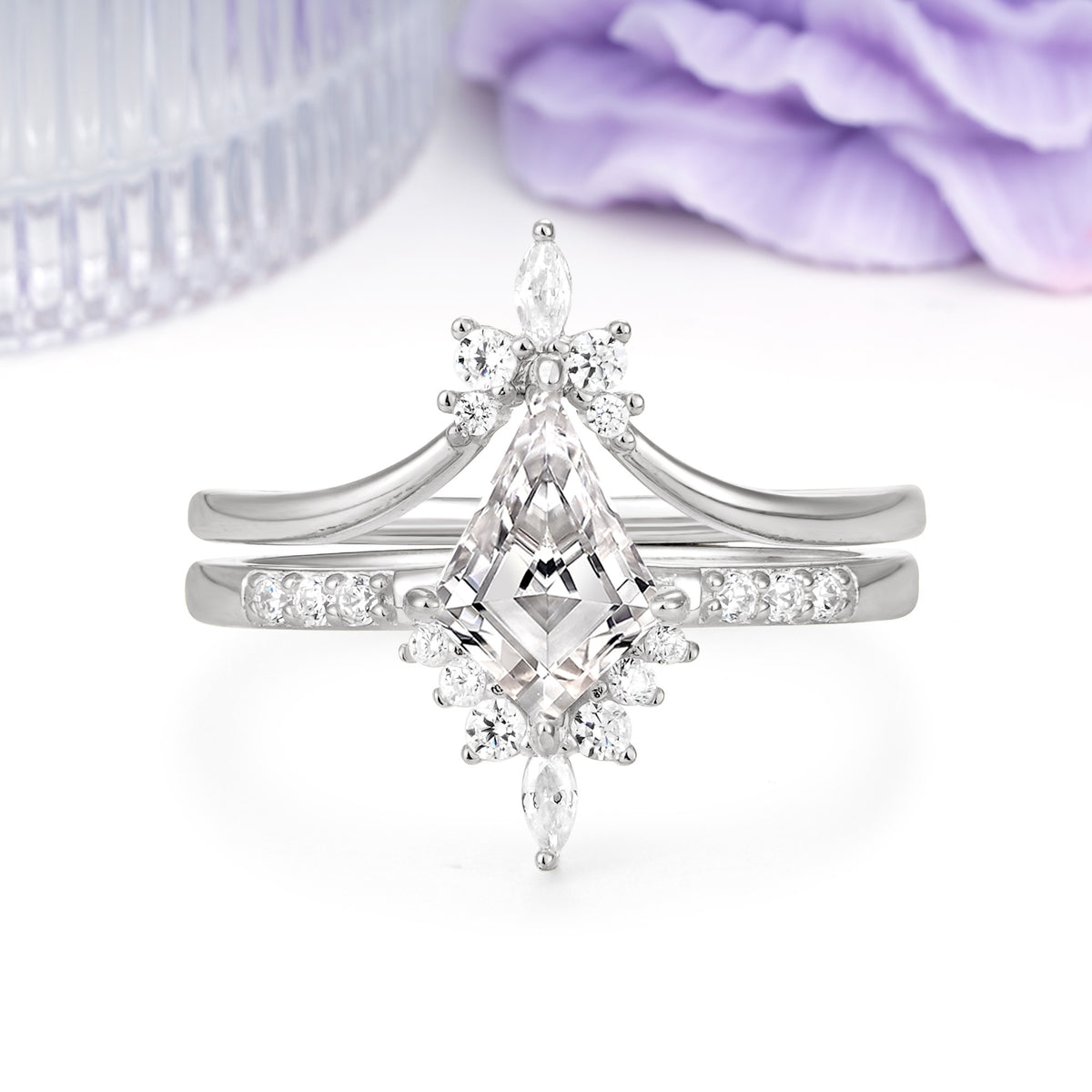 Luxurious Classic 4-Prong Kite Cut Lab Diamond Bridal Ring Set - Additional view