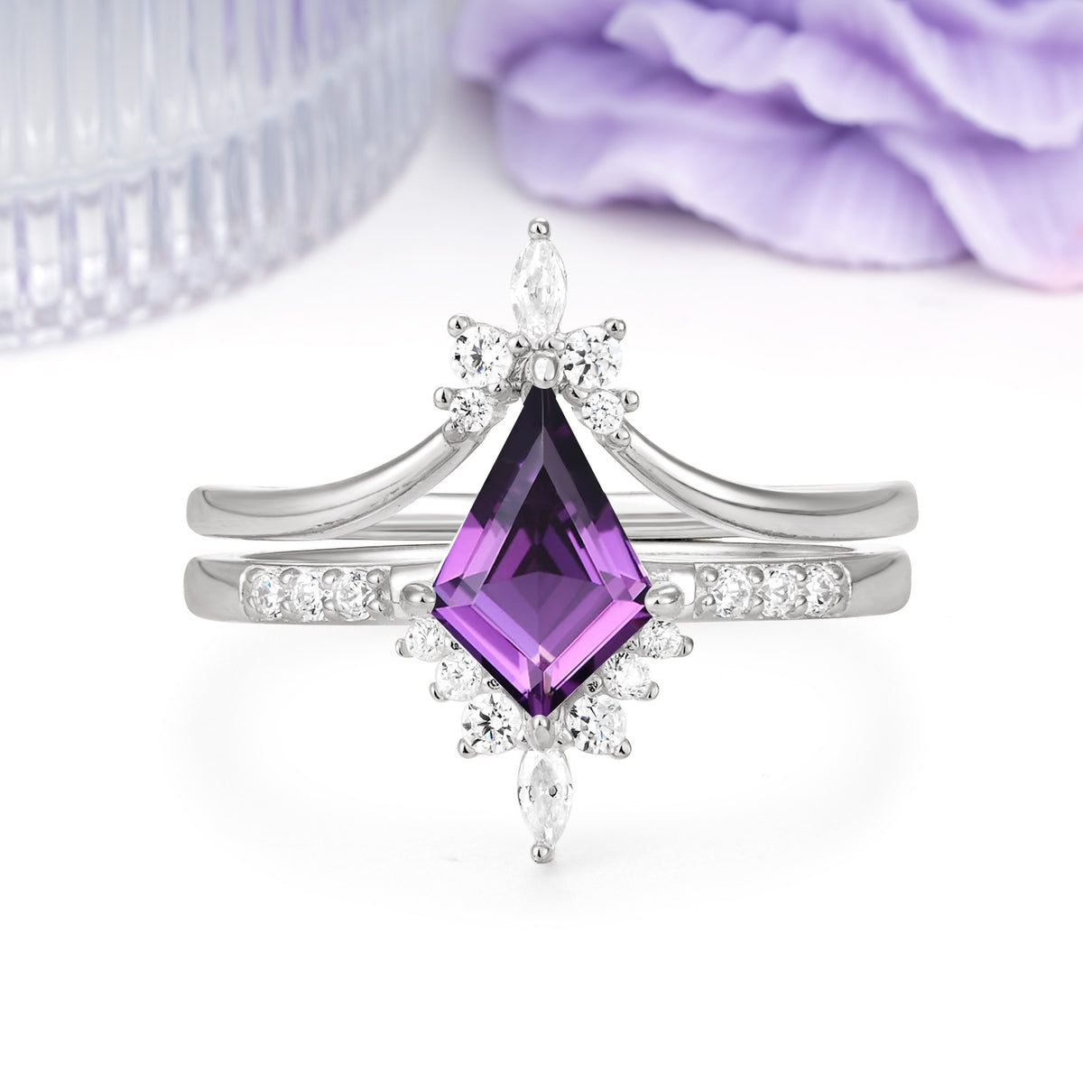 Luxurious Classic 4-Prong Kite Cut Amethyst Bridal Ring Set - Additional view