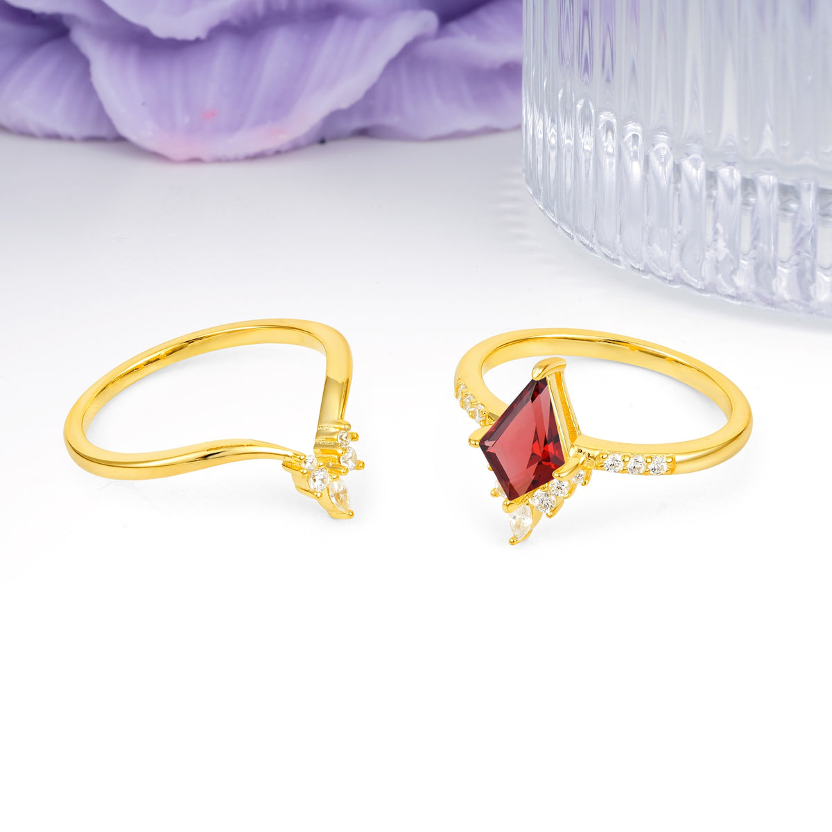 Luxurious Classic 4-Prong Kite Cut Garnet Bridal Ring Set - Additional view