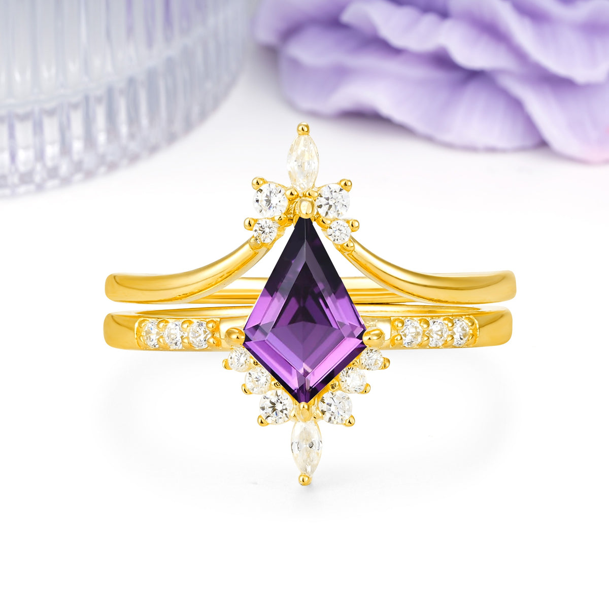 Luxurious Classic 4-Prong Kite Cut Amethyst Bridal Ring Set - Additional view