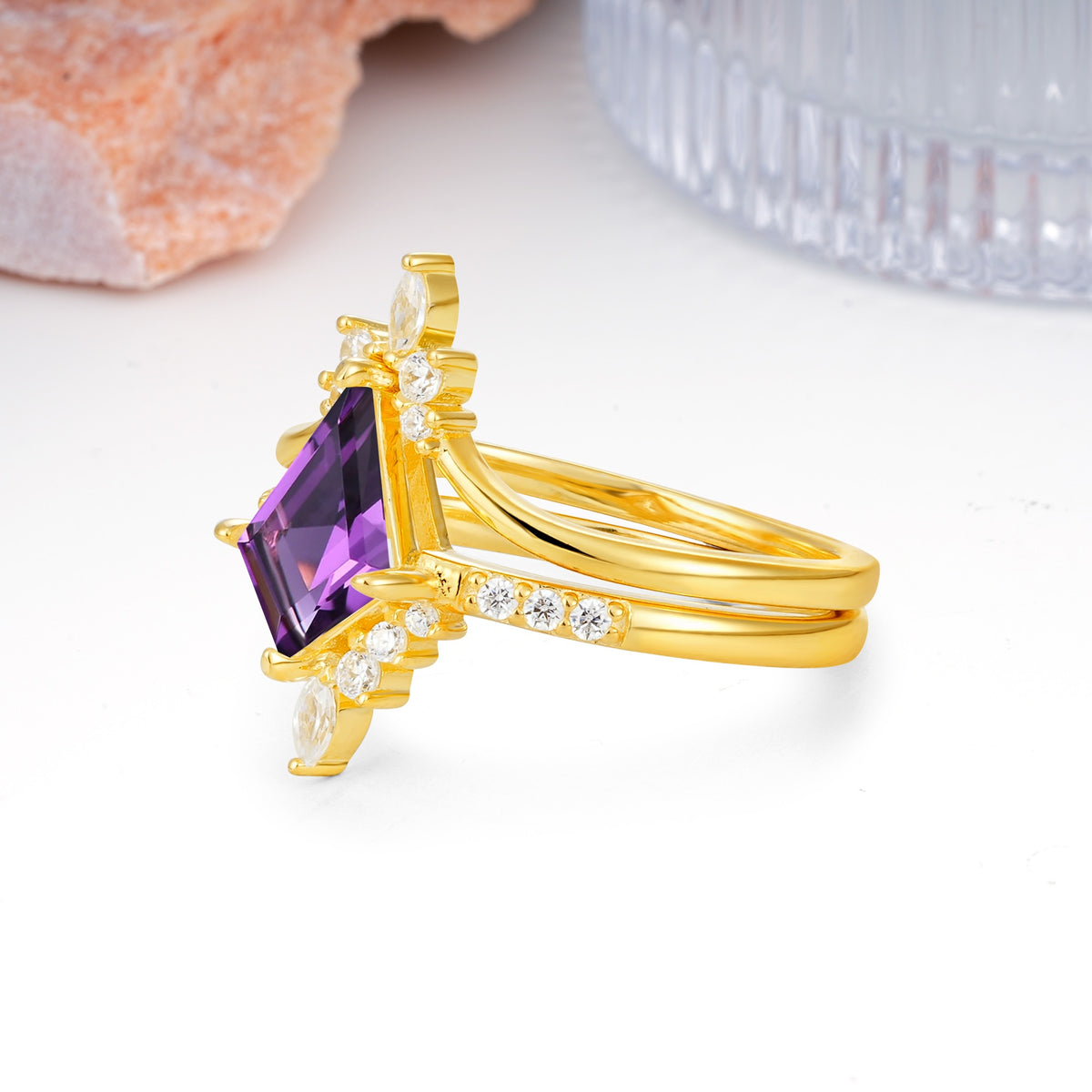 Luxurious Classic 4-Prong Kite Cut Amethyst Bridal Ring Set - Additional view