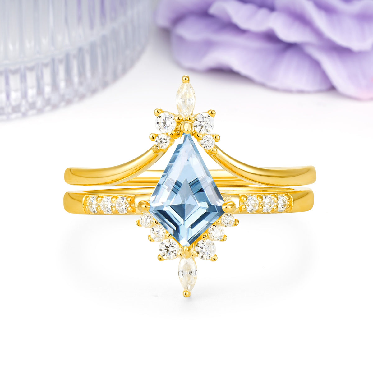 Luxurious Classic 4-Prong Kite Cut Aquamarine Bridal Ring Set - Additional view