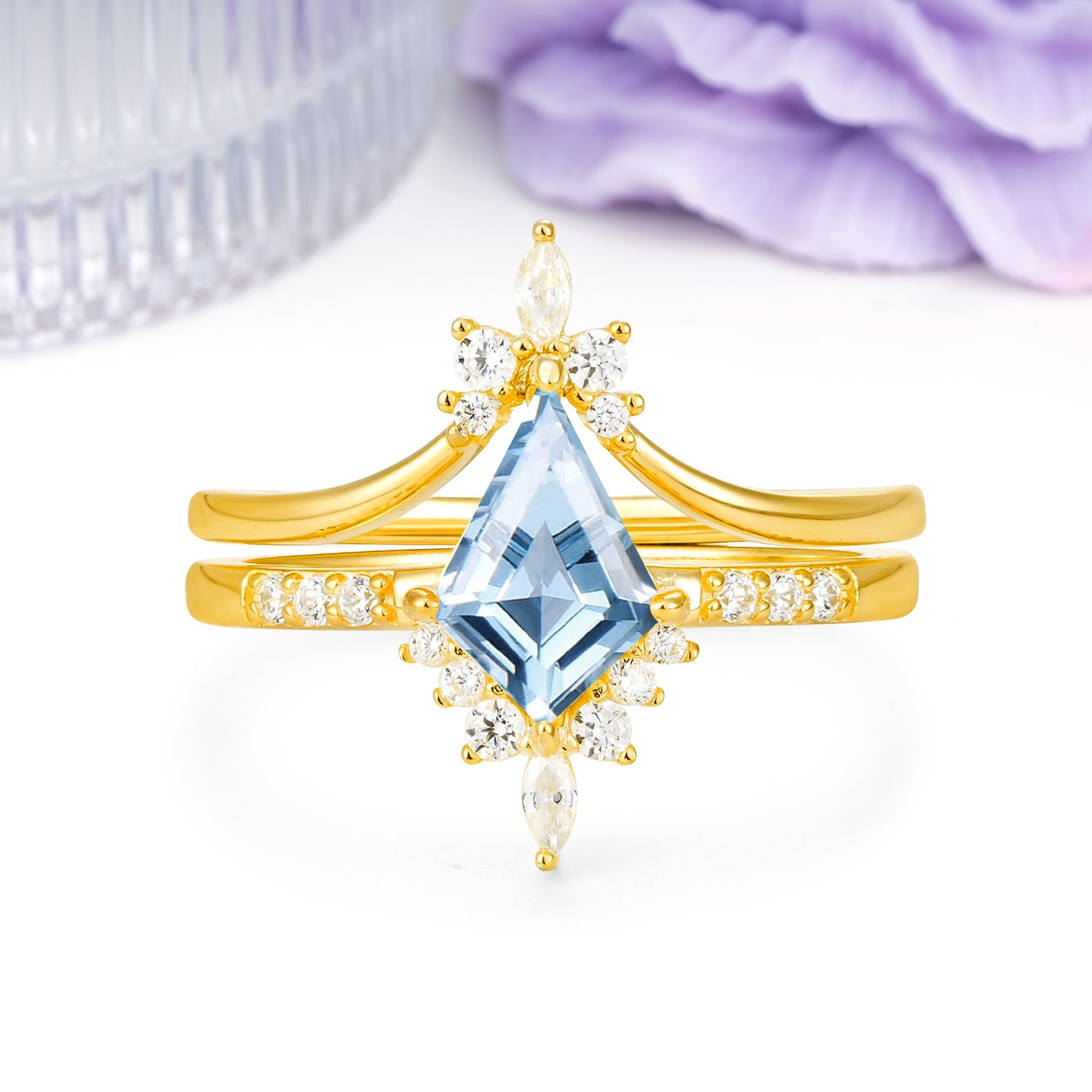 Luxurious Classic 4-Prong Kite Cut Aquamarine Bridal Ring Set - Additional view