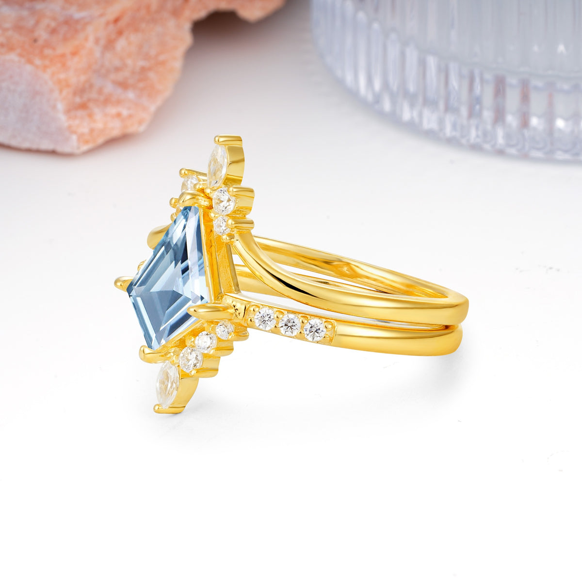 Luxurious Classic 4-Prong Kite Cut Aquamarine Bridal Ring Set - Additional view