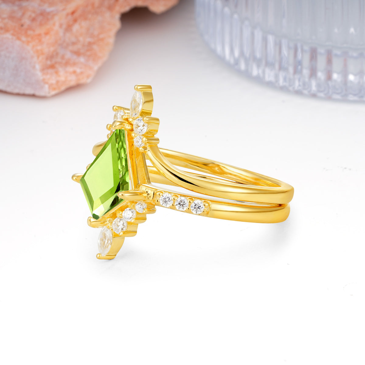 Luxurious Classic 4-Prong Kite Cut Peridot Bridal Ring Set - Additional view