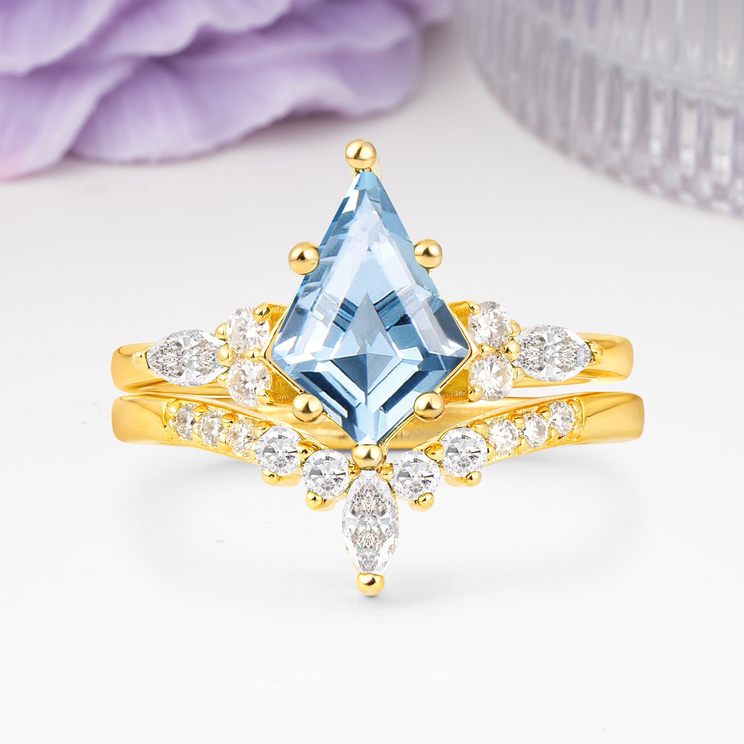 Luxurious 5-Prong Kite Cut Aquamarine Bridal Ring Set
