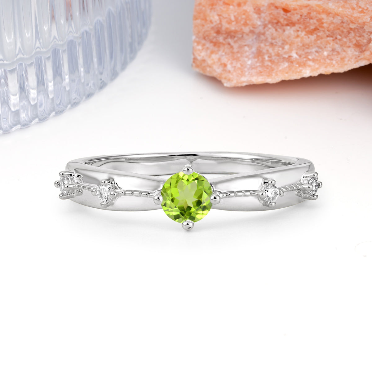 Simply Luxurious 4-Prong Round Cut Peridot Wedding Ring - Additional view