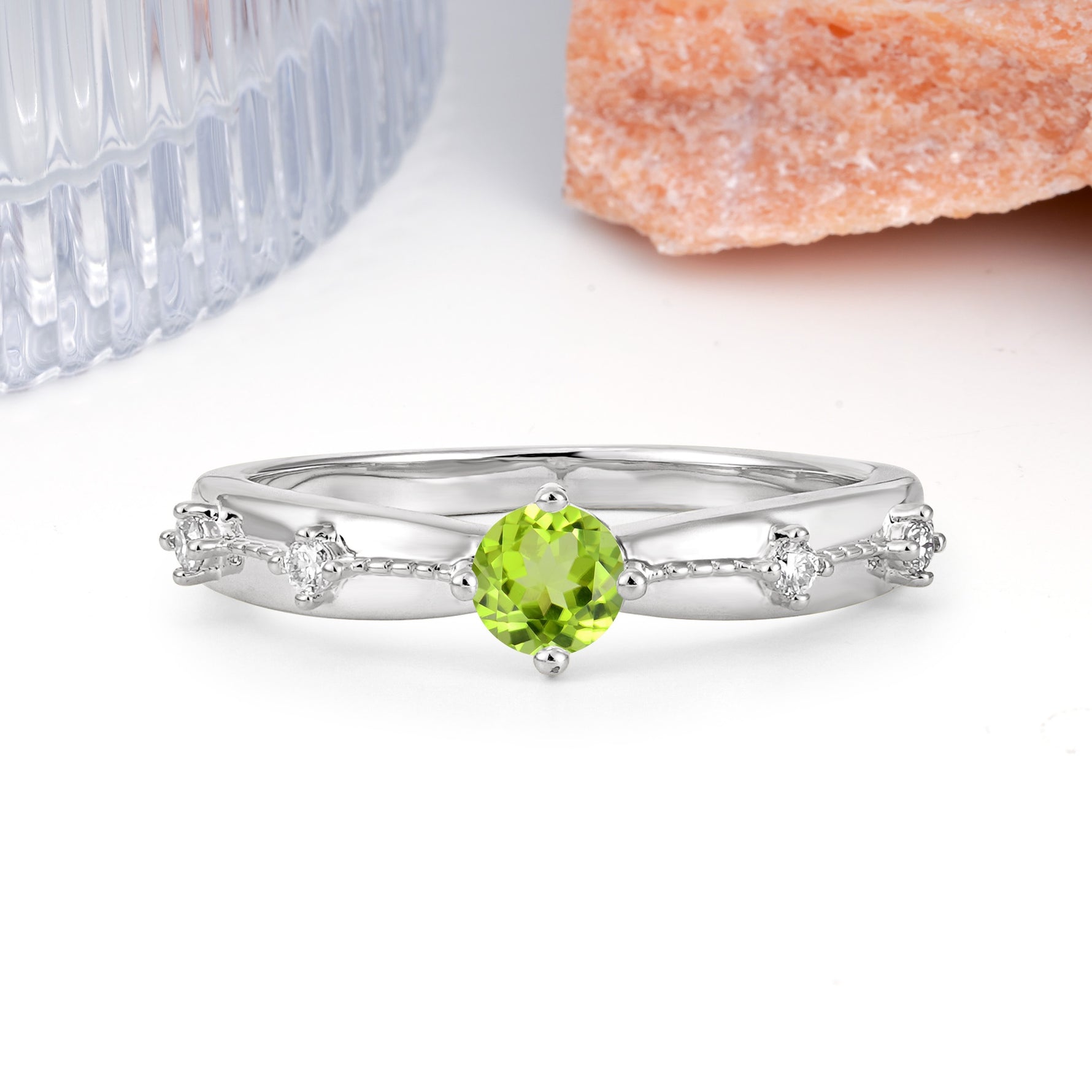Simply Luxurious 4-Prong Round Cut Peridot Wedding Ring - Additional view