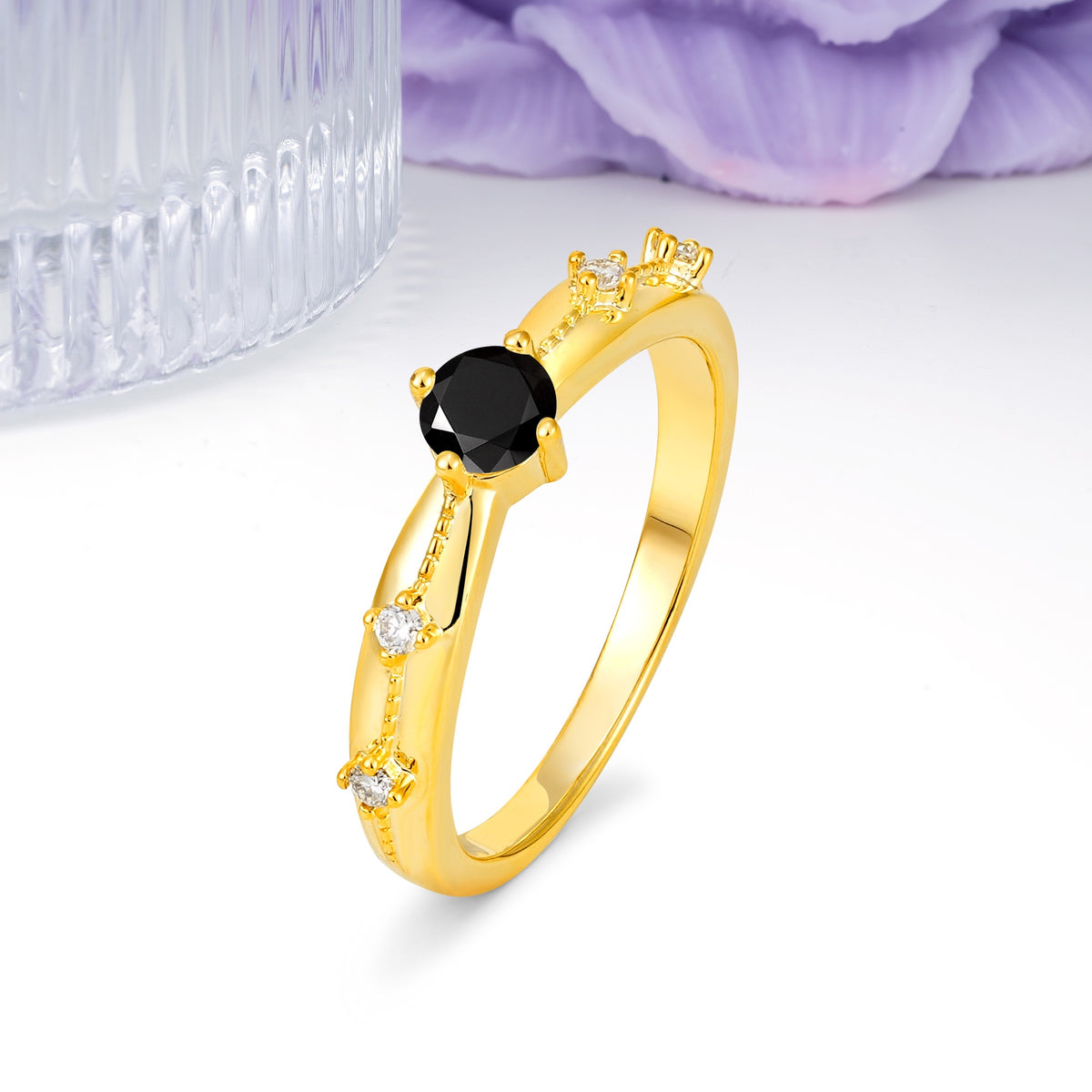 Simply Luxurious 4-Prong Round Cut Black Onyx Wedding Ring - Additional view