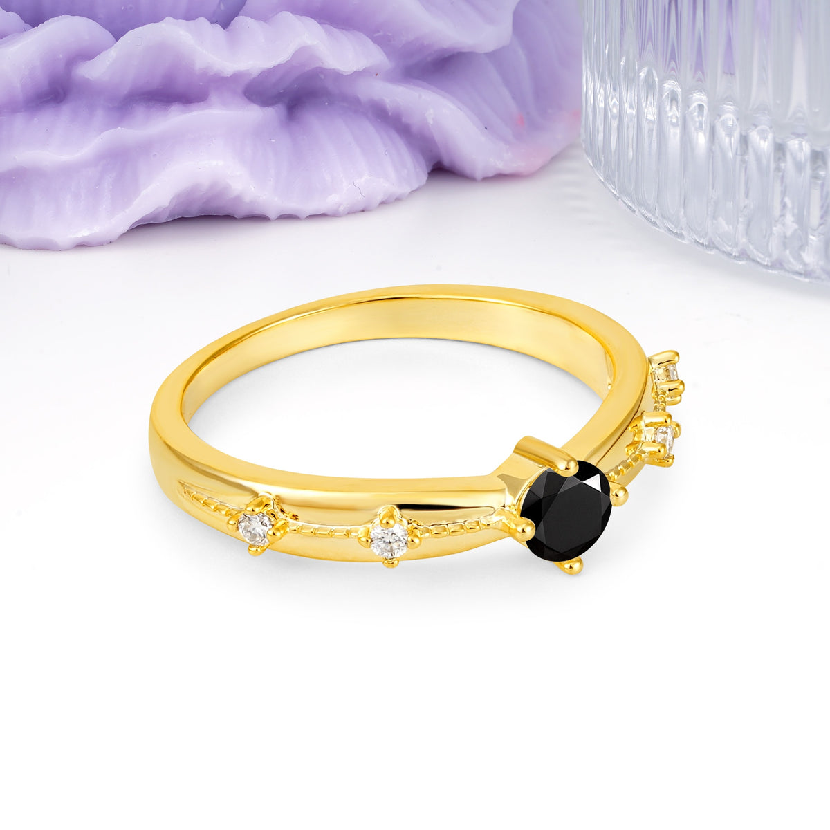 Simply Luxurious 4-Prong Round Cut Black Onyx Wedding Ring - Additional view