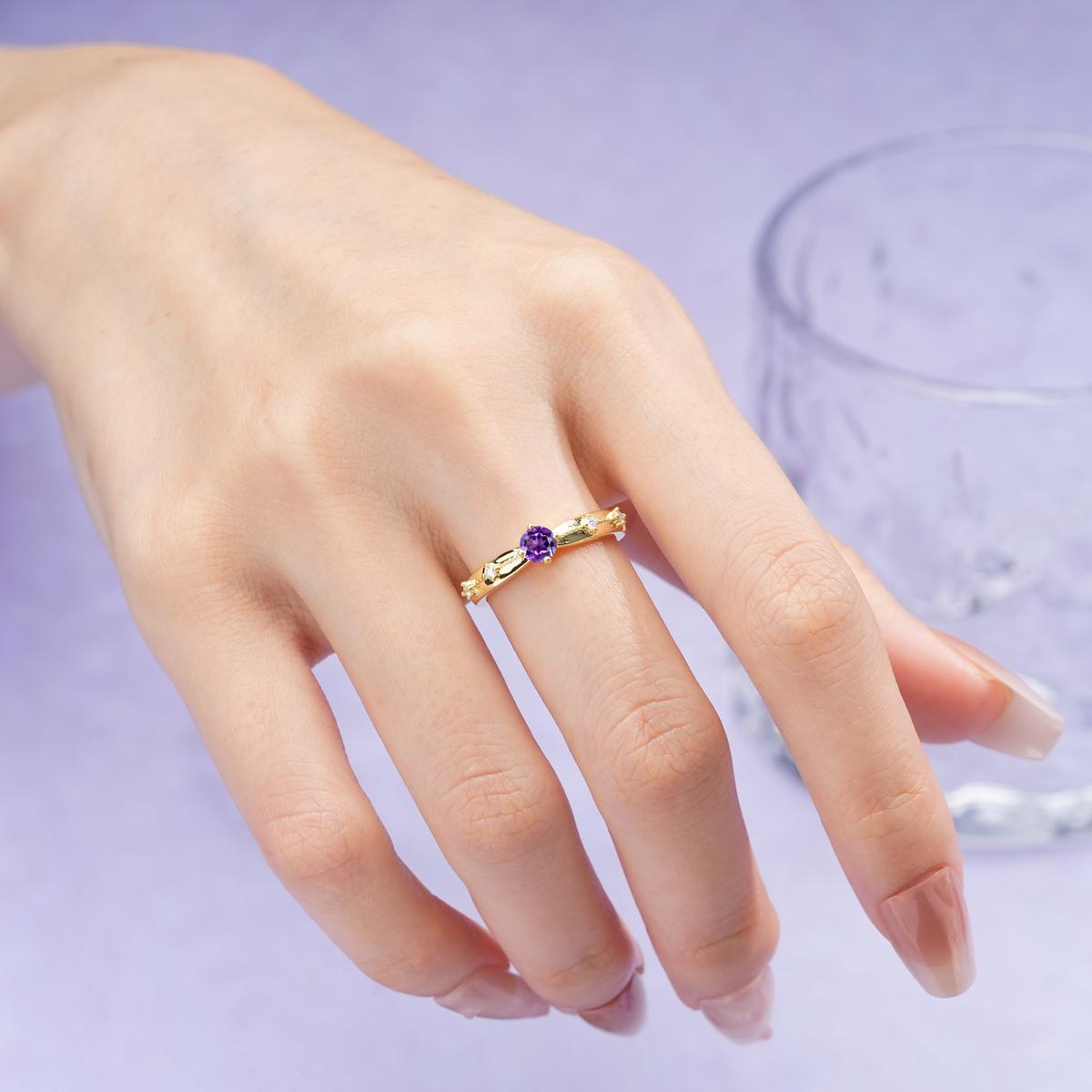 Simply Luxurious 4-Prong Round Cut Amethyst Wedding Ring