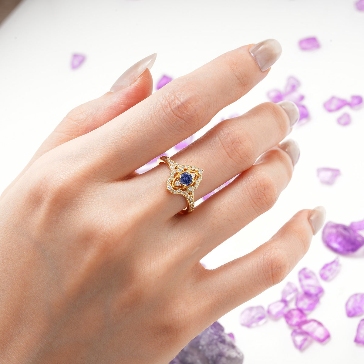 Vintage Art‑Deco Round Cut Tanzanite Open‑Filigree Halo Engagement Ring - Additional view