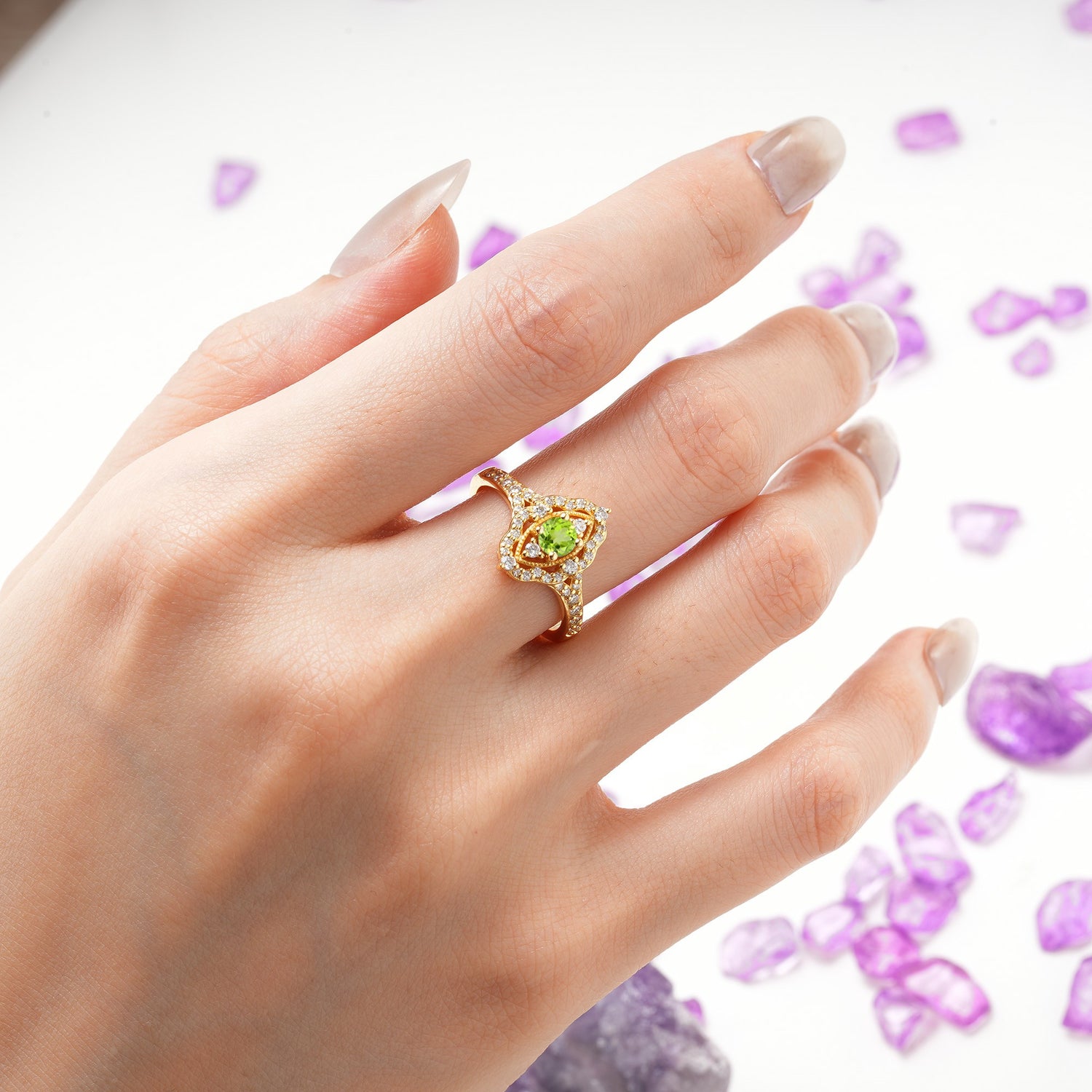 Vintage Art‑Deco Round Cut Peridot Open‑Filigree Halo Engagement Ring - Additional view