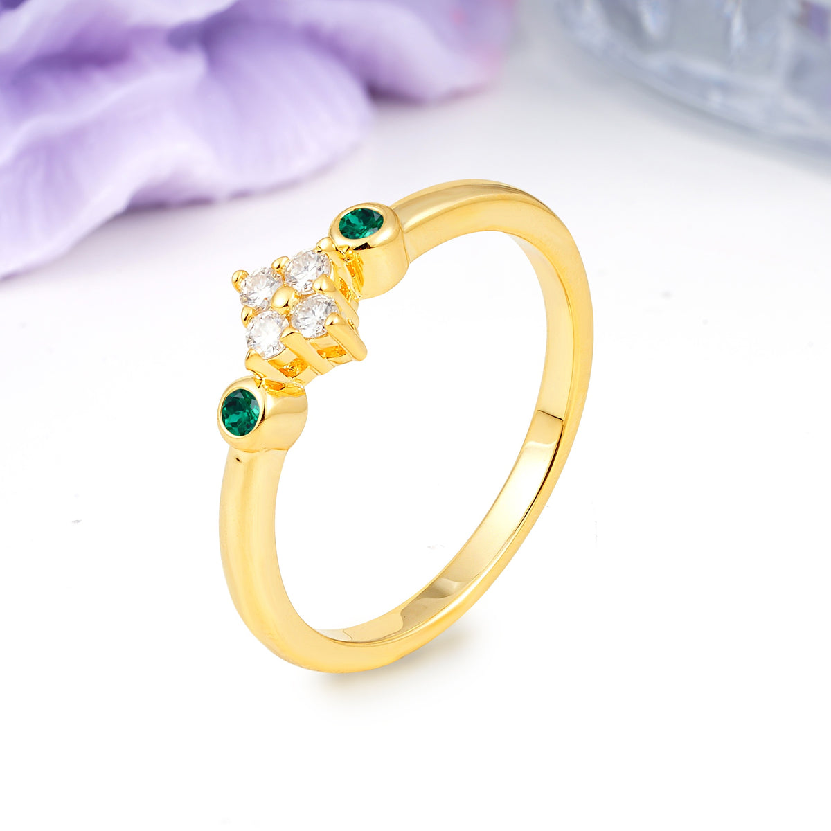 Unique and Minimalist 4-Prong Round Cut Emerald Engagement Ring - Additional view