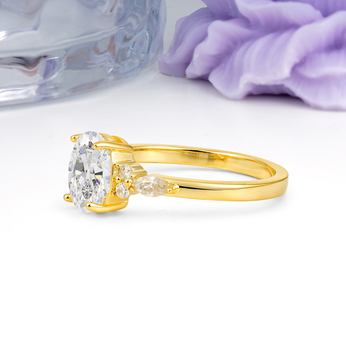 Classic and Luxurious 4-Prong Oval Cut Moissanite Engagement Ring - Additional view