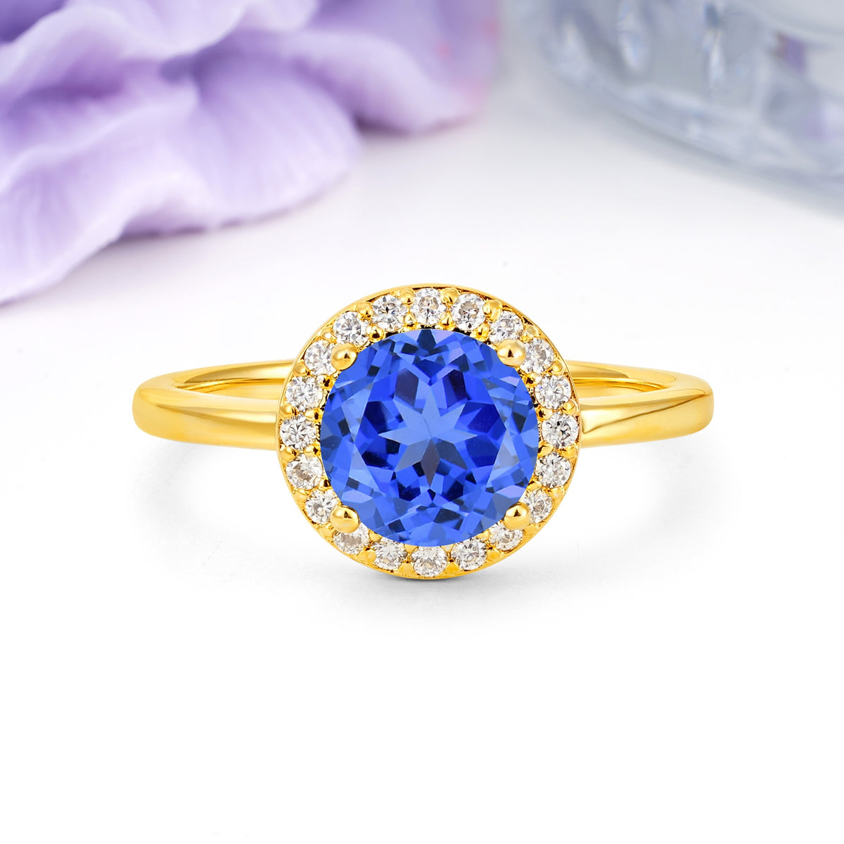 Luxurious 4-Prong Round Cut Sapphire Engagement Ring - Additional view