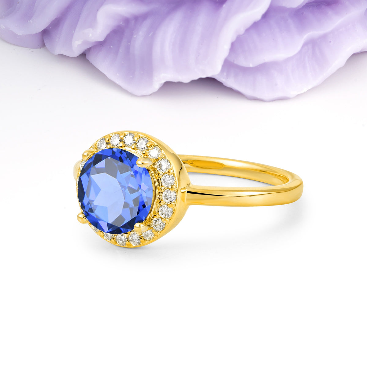 Luxurious 4-Prong Round Cut Sapphire Engagement Ring - Additional view