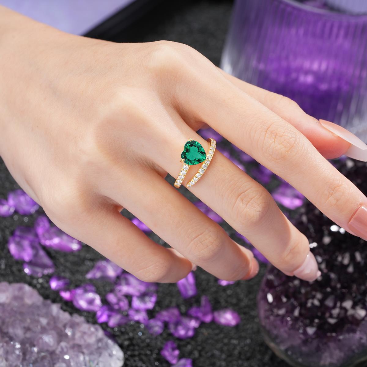 Unique Intertwined 3-Prong Heart-Cut Emerald Engagement Ring