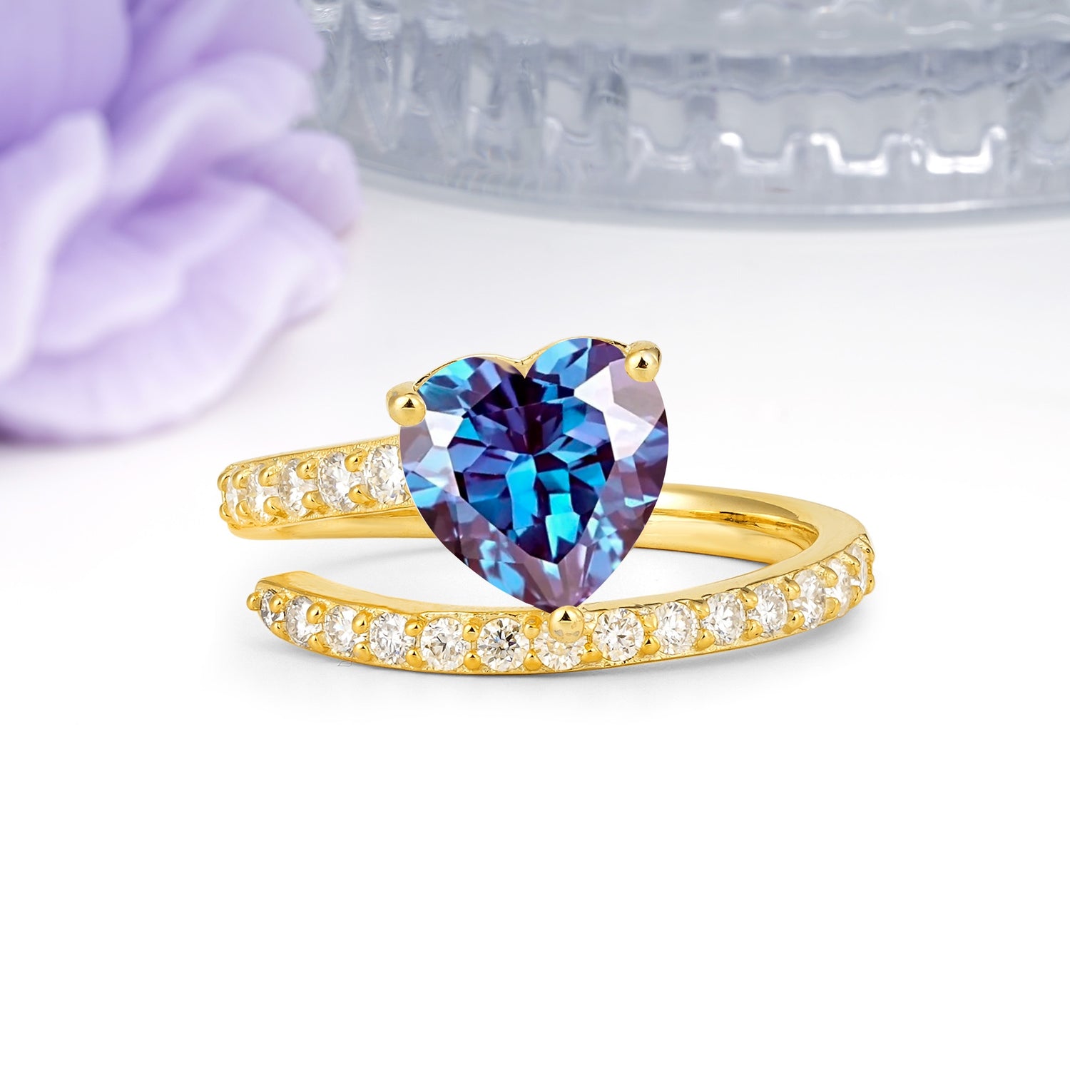 Unique Intertwined 3-Prong Heart-Cut Alexandrite Engagement Ring - Additional view